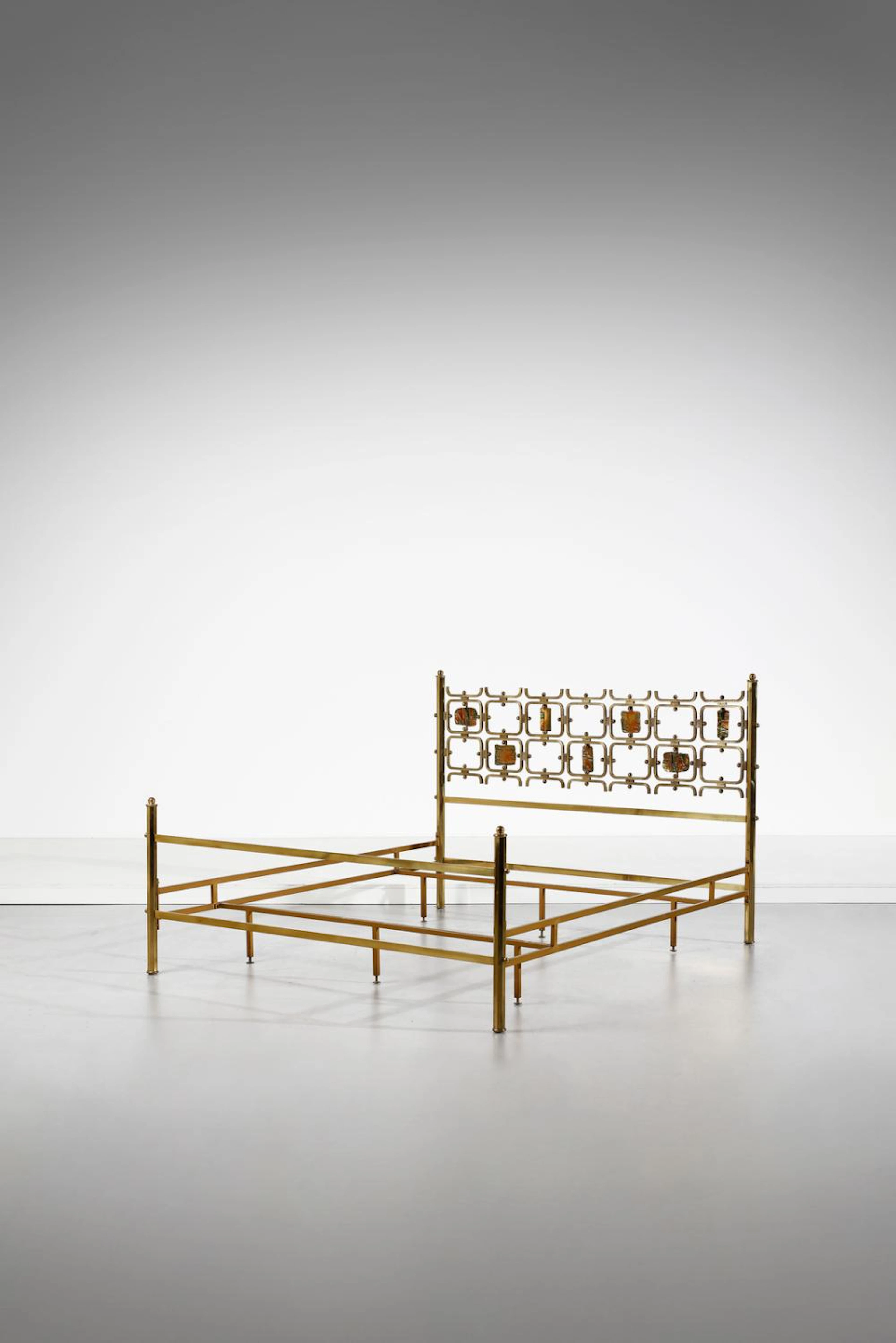 OSVALDO BORSANI e ARNALDO POMODORO Bed