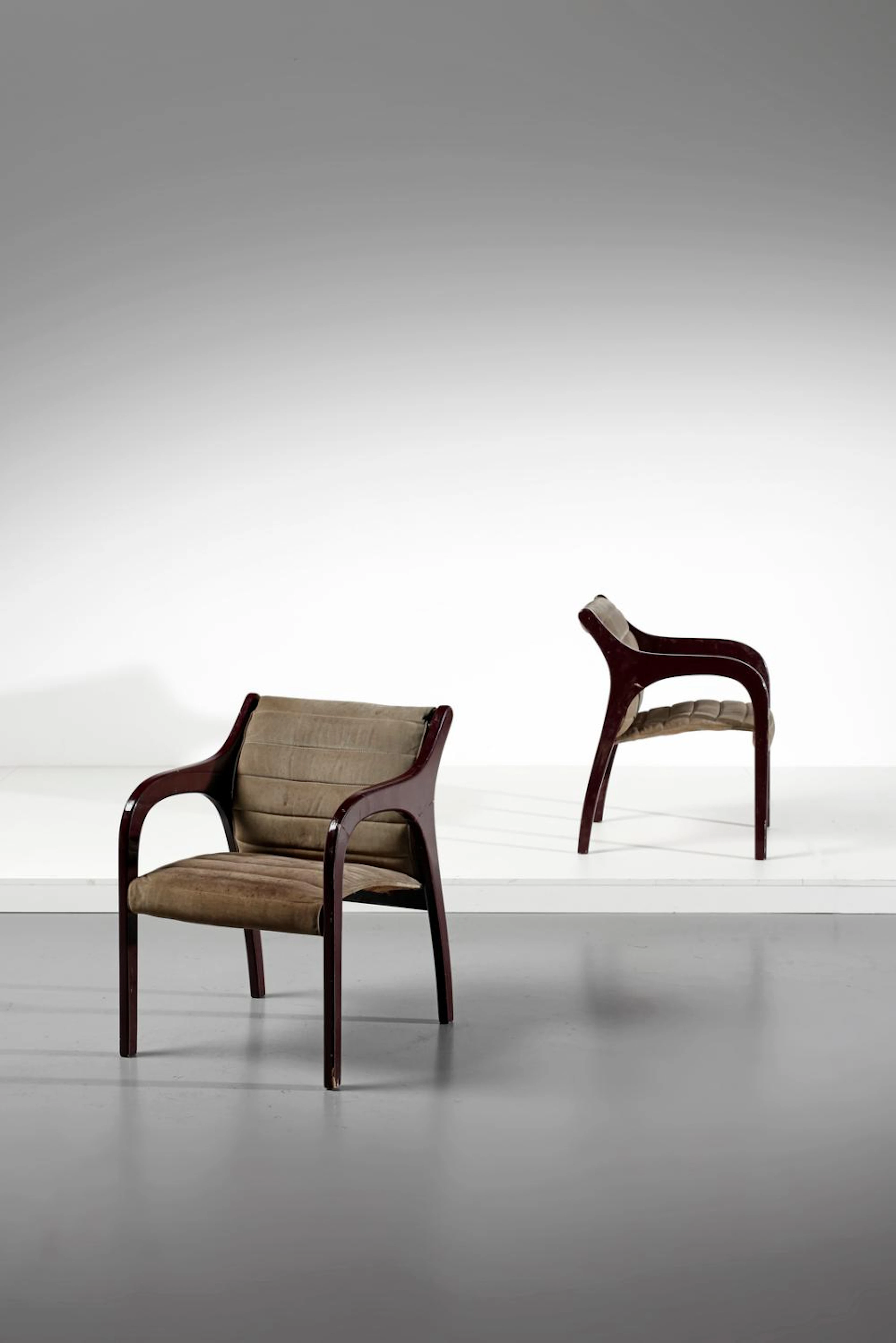 SALOCCHI CLAUDIO (1934 - 2009) Pair of Vivalda chairs for Sormani