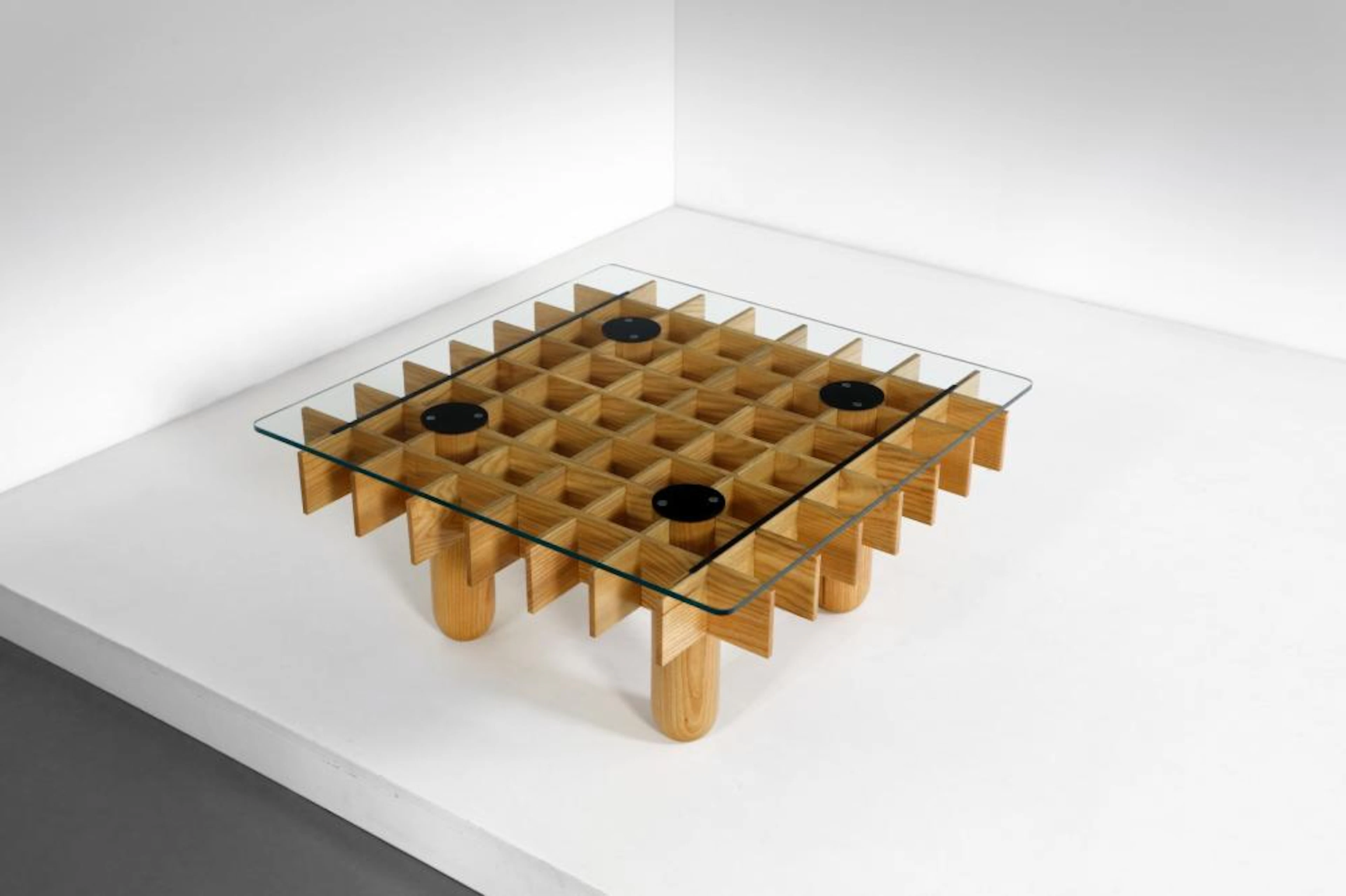 FRATTINI GIANFRANCO (1926 - 2004) Kyoto coffee table, Ghianda productio