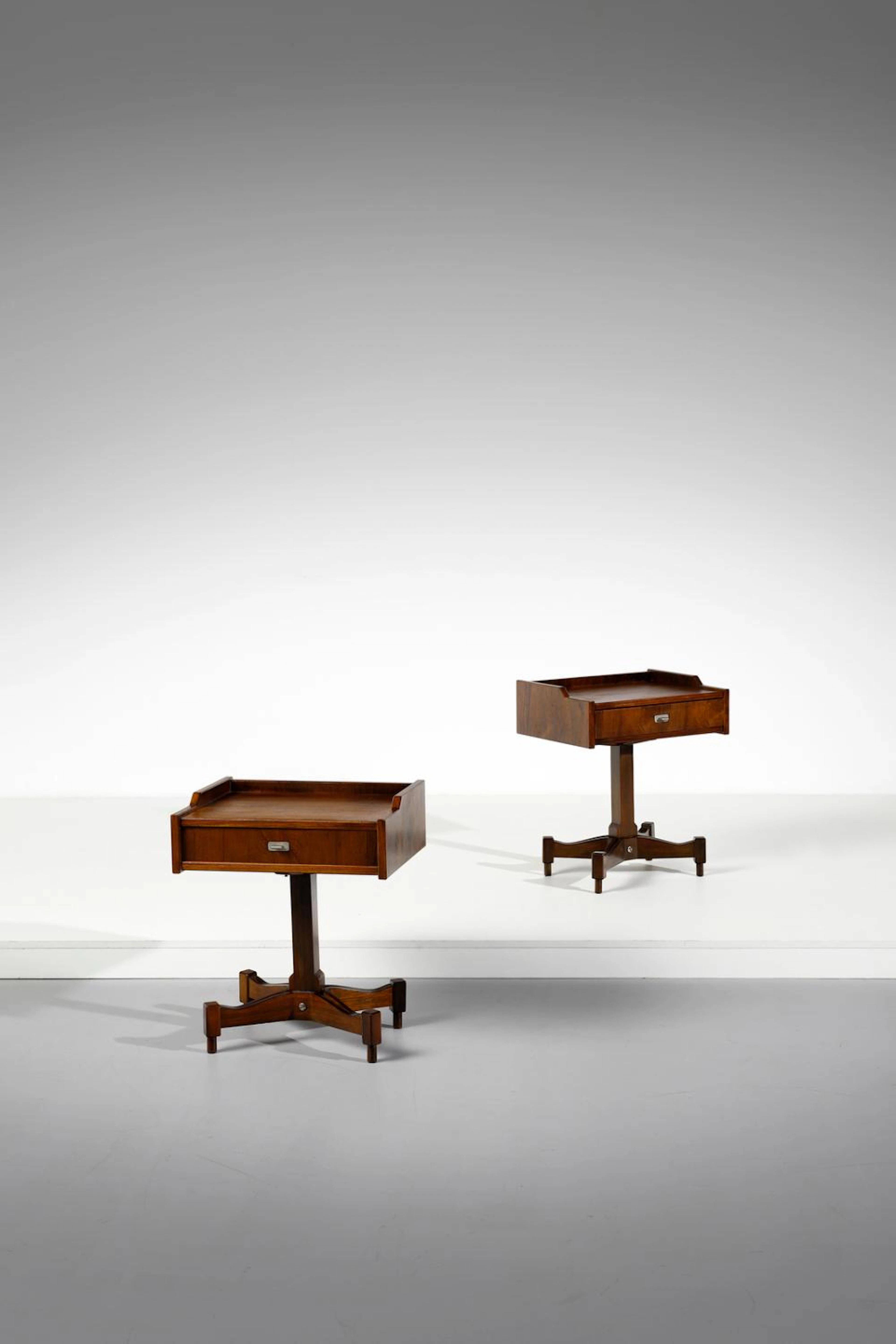 SALOCCHI CLAUDIO (1934 - 2009) Pair of SC bedside tables for Sormani