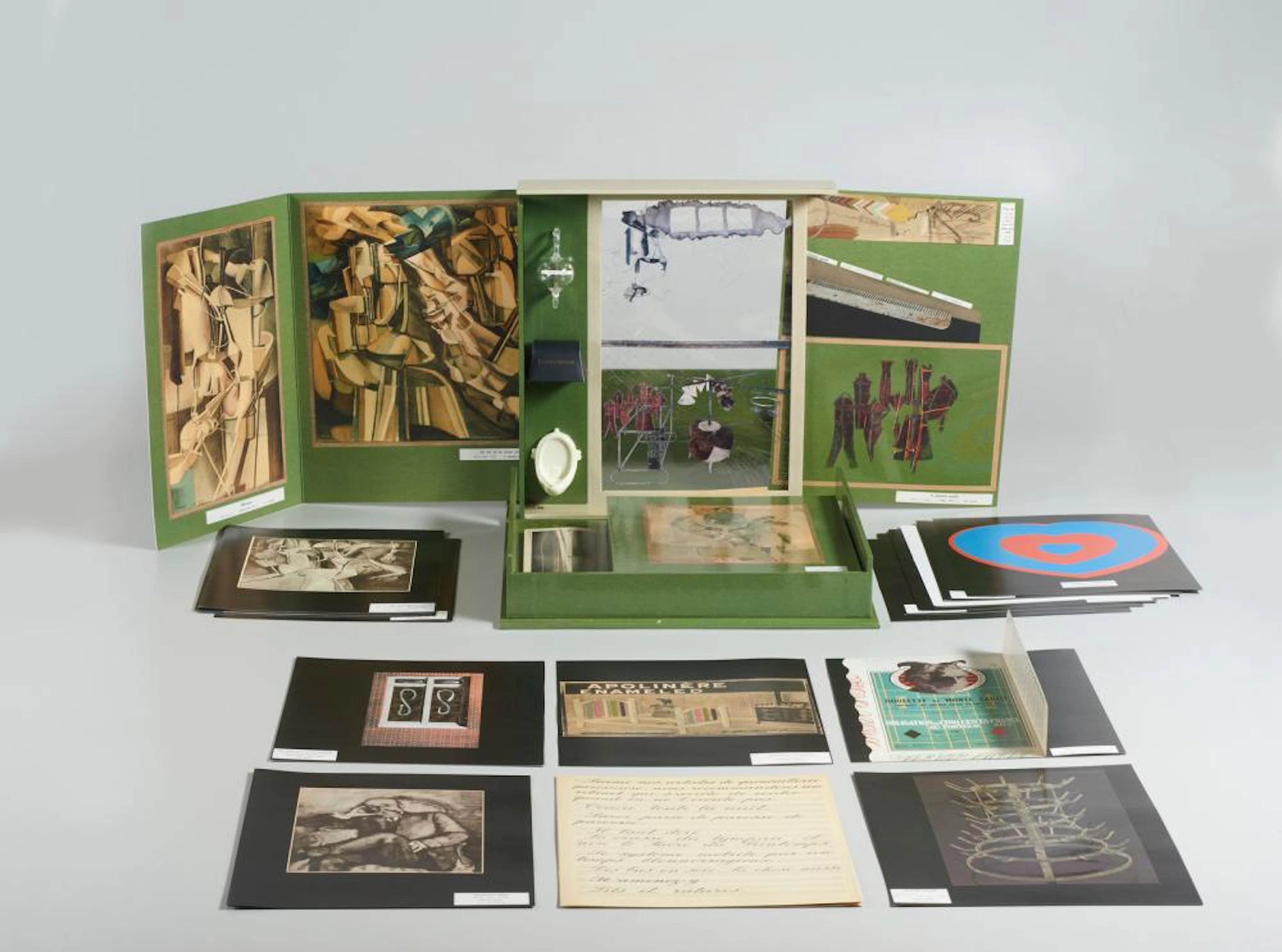 DUCHAMP MARCEL (1887 - 1968) De ou par Marcel Duchamp ou...