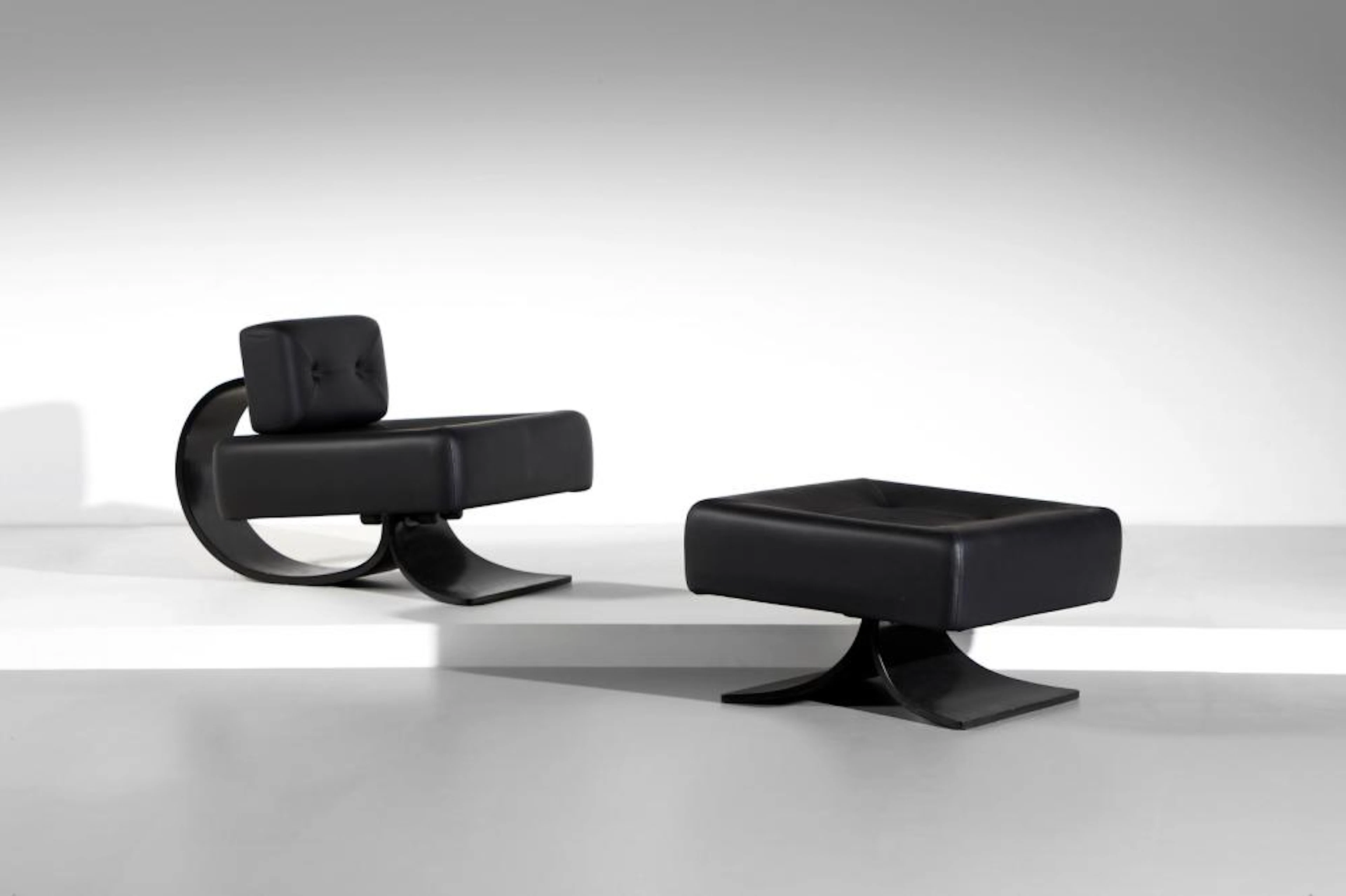 IEMEYER OSCAR (1907 - 2012) Alta armchair with ottoman for Tendo