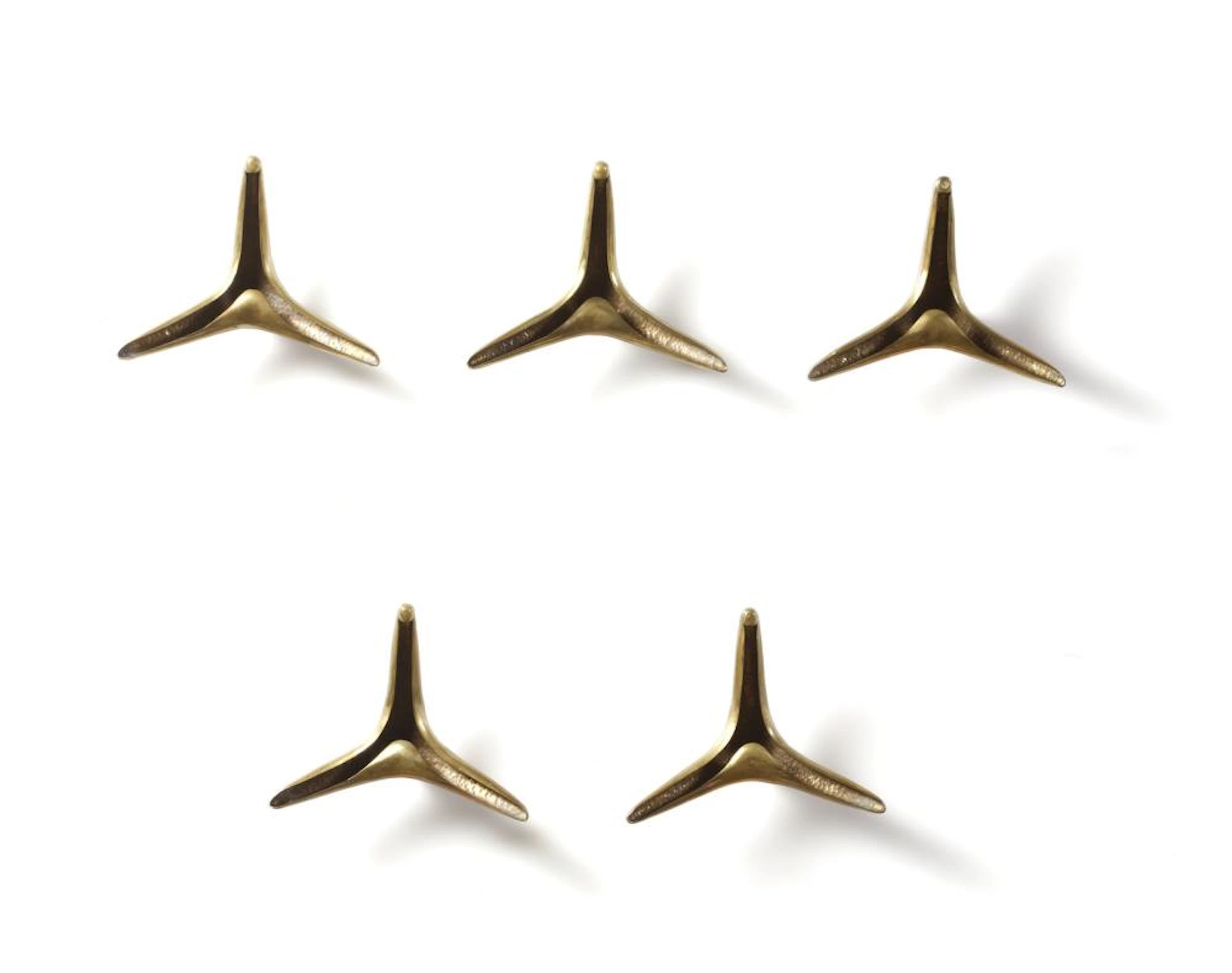SCUOLA DI TORINO Five coat hangers