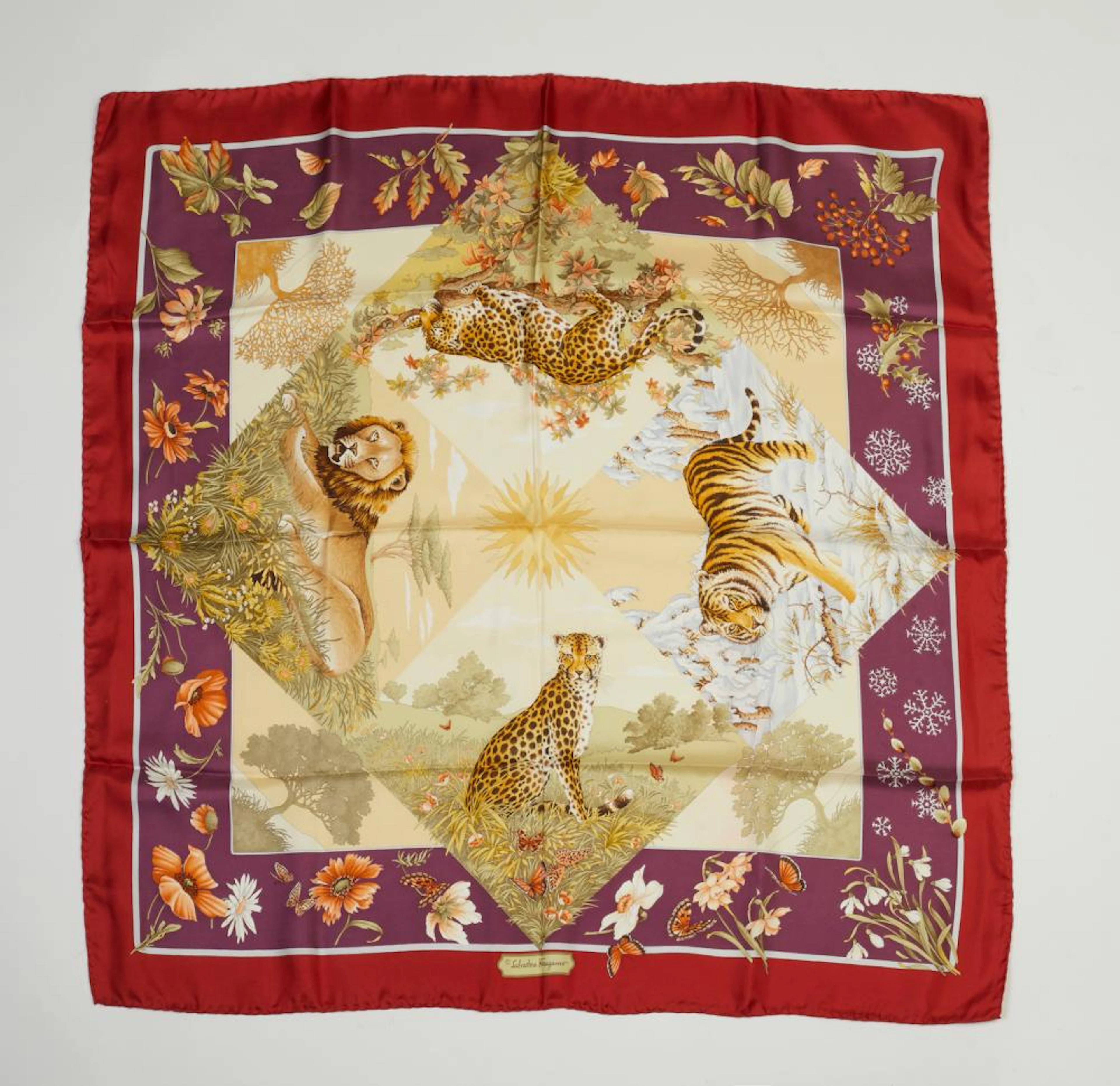 FERRAGAMO SALVATORE - Printed silk scarf.