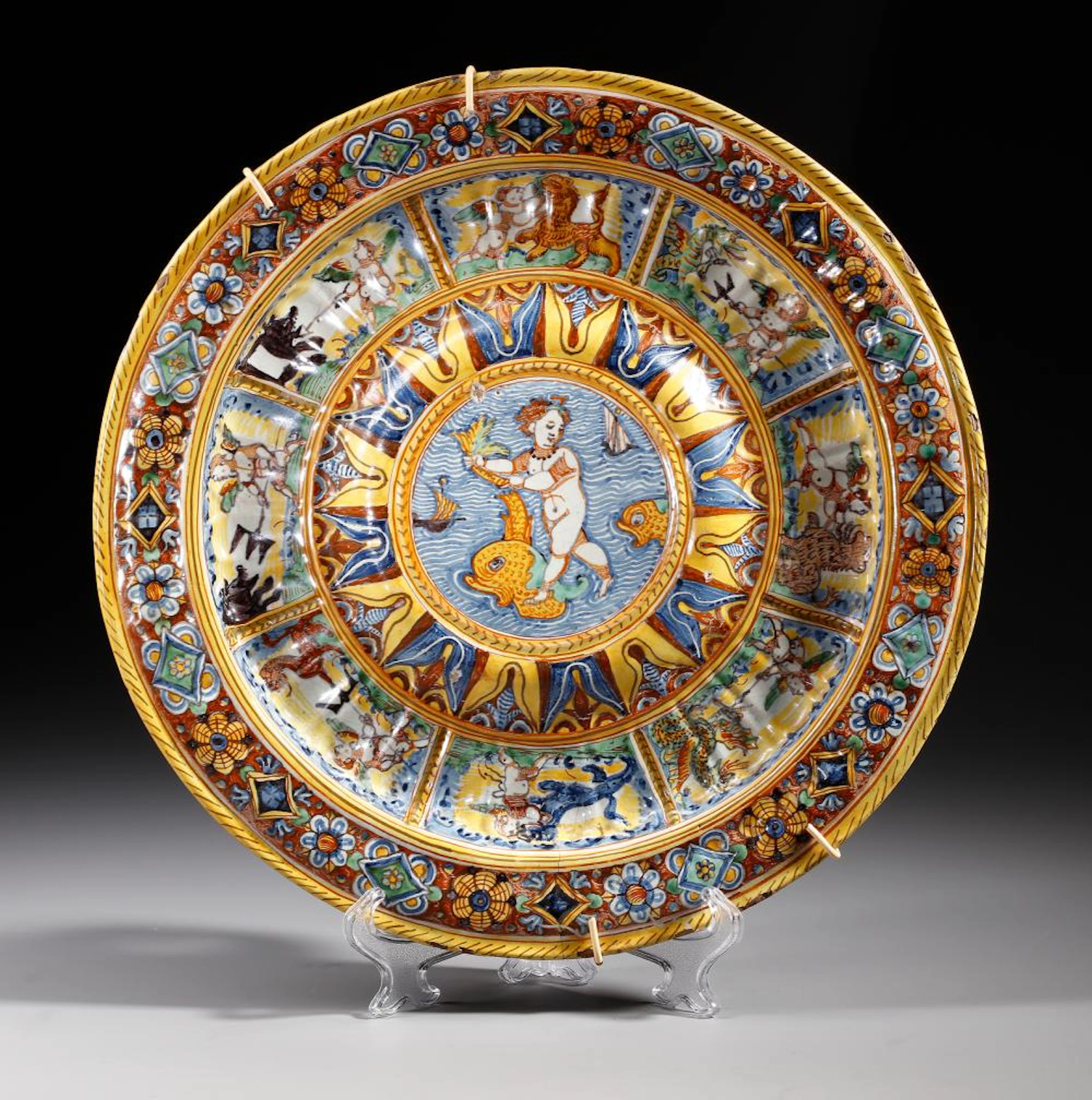 DERUTA WORKSHOP A large plate