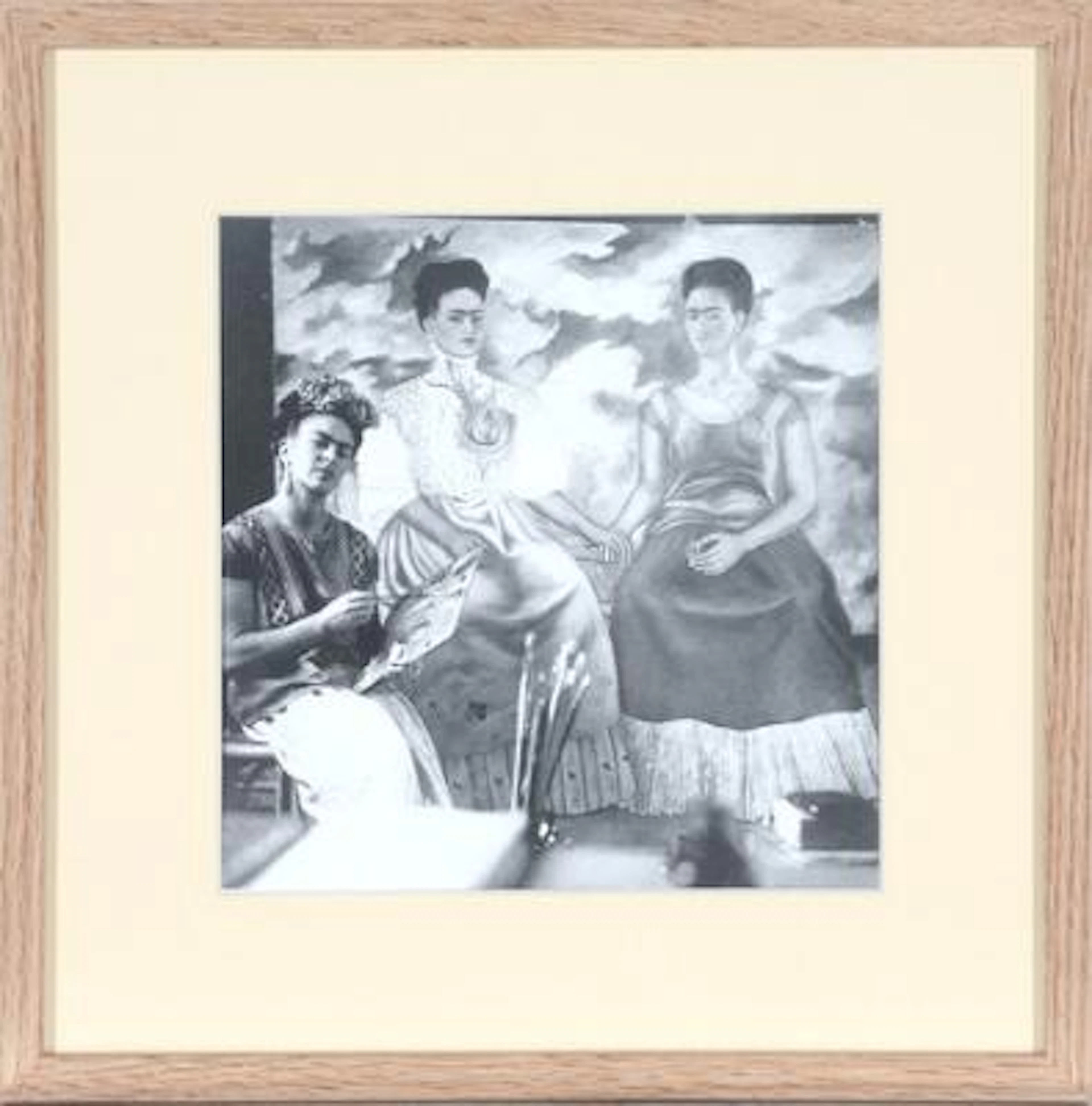 Original b/w press photograph of the Mexican painter Frida Kahlo (1907-1954)