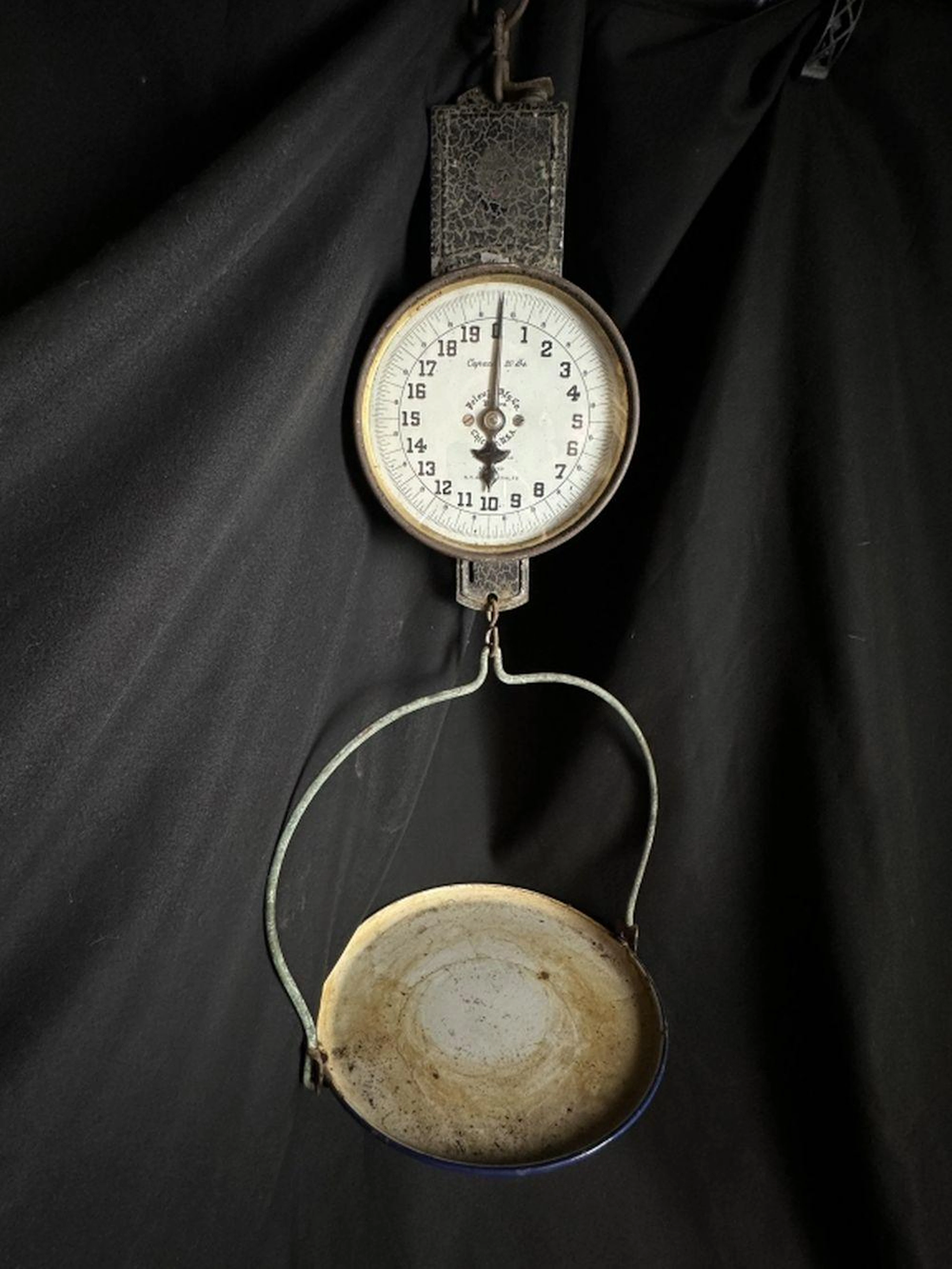 Hanging Scale w/ Pan Pelouze Mfg.Co. 20 lbs