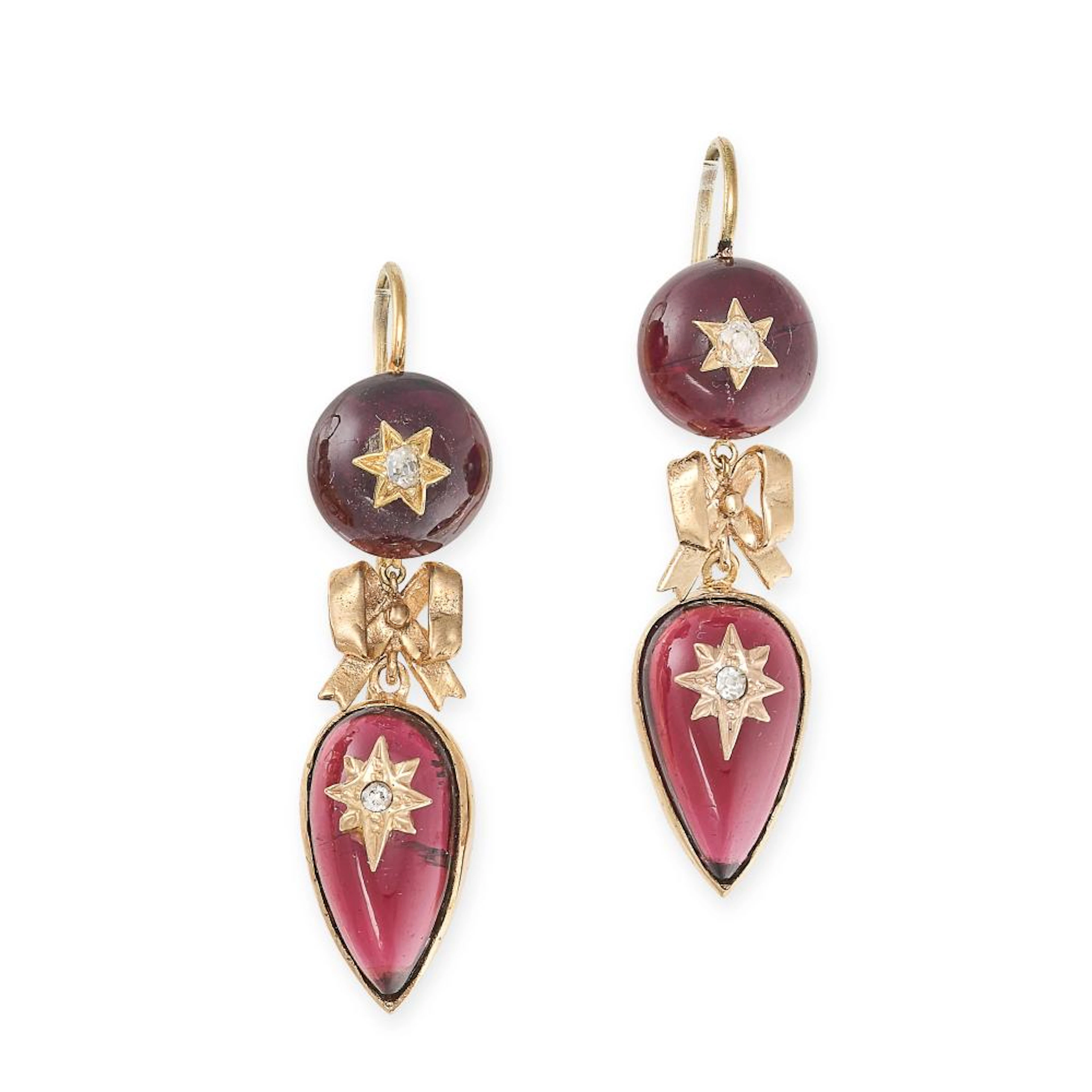 A PAIR OF ANTIQUE GARNET AND DIAMOND DROP EARRINGS