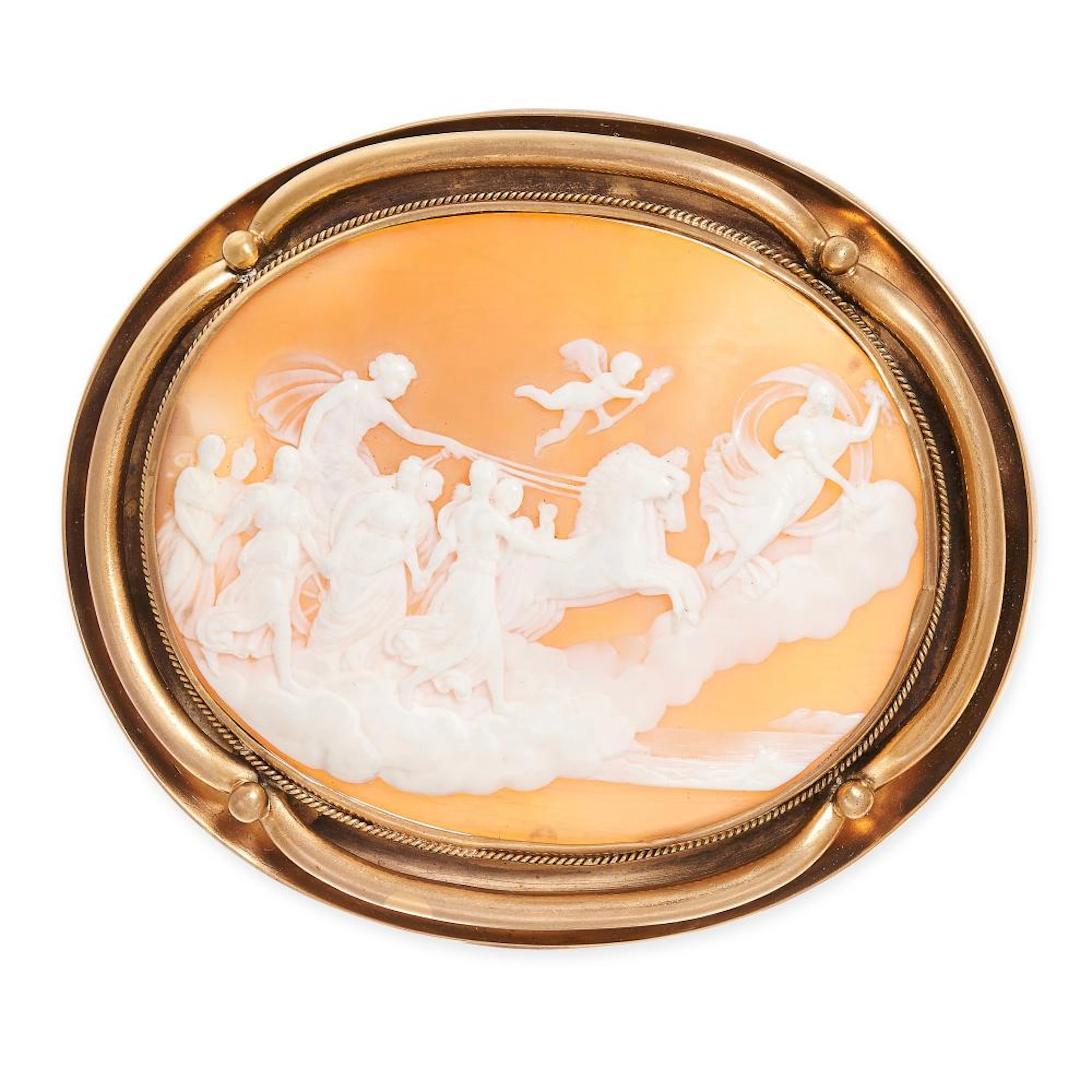 A FINE ANTIQUE CAMEO BROOCH carved in detail to depict...