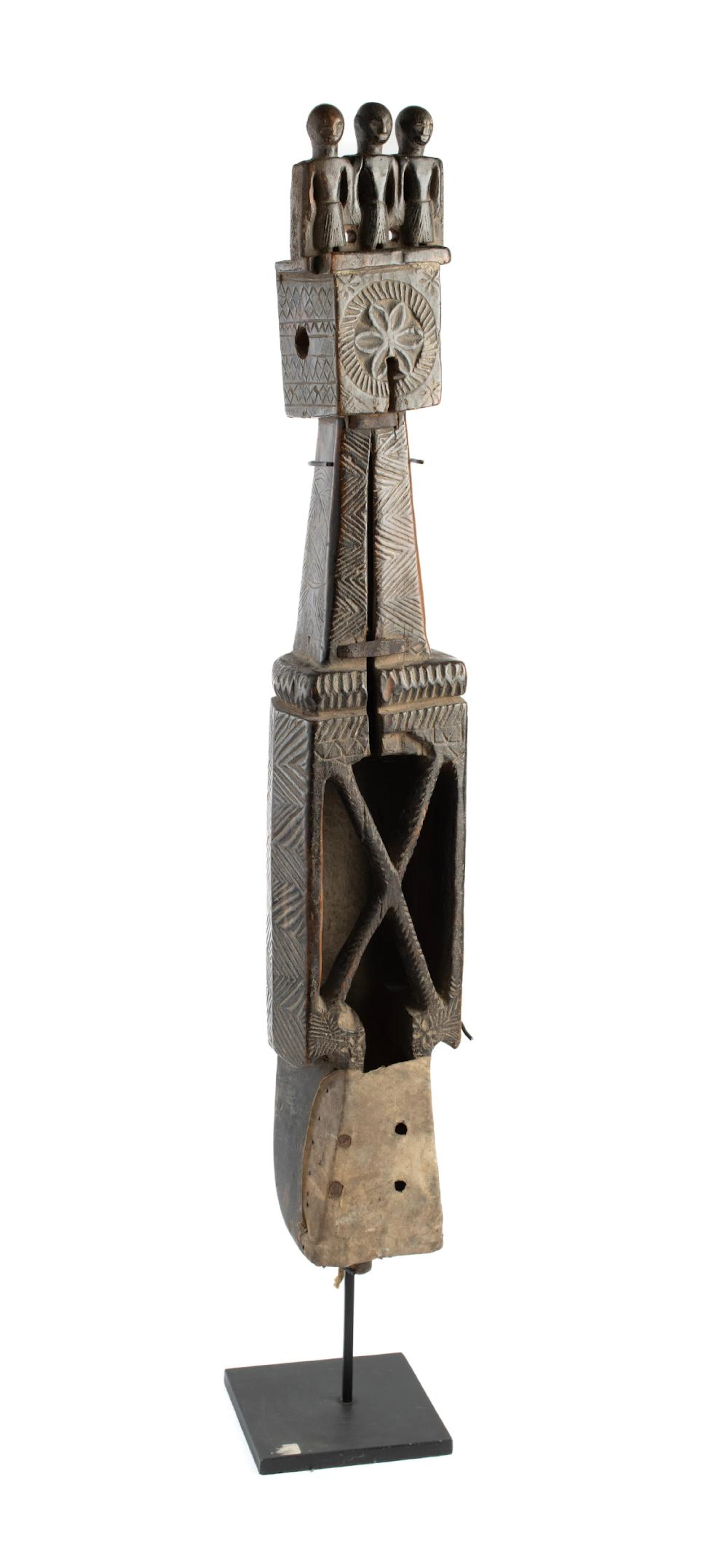 ?A SANTAL LUTE (DHODRO BANAM)