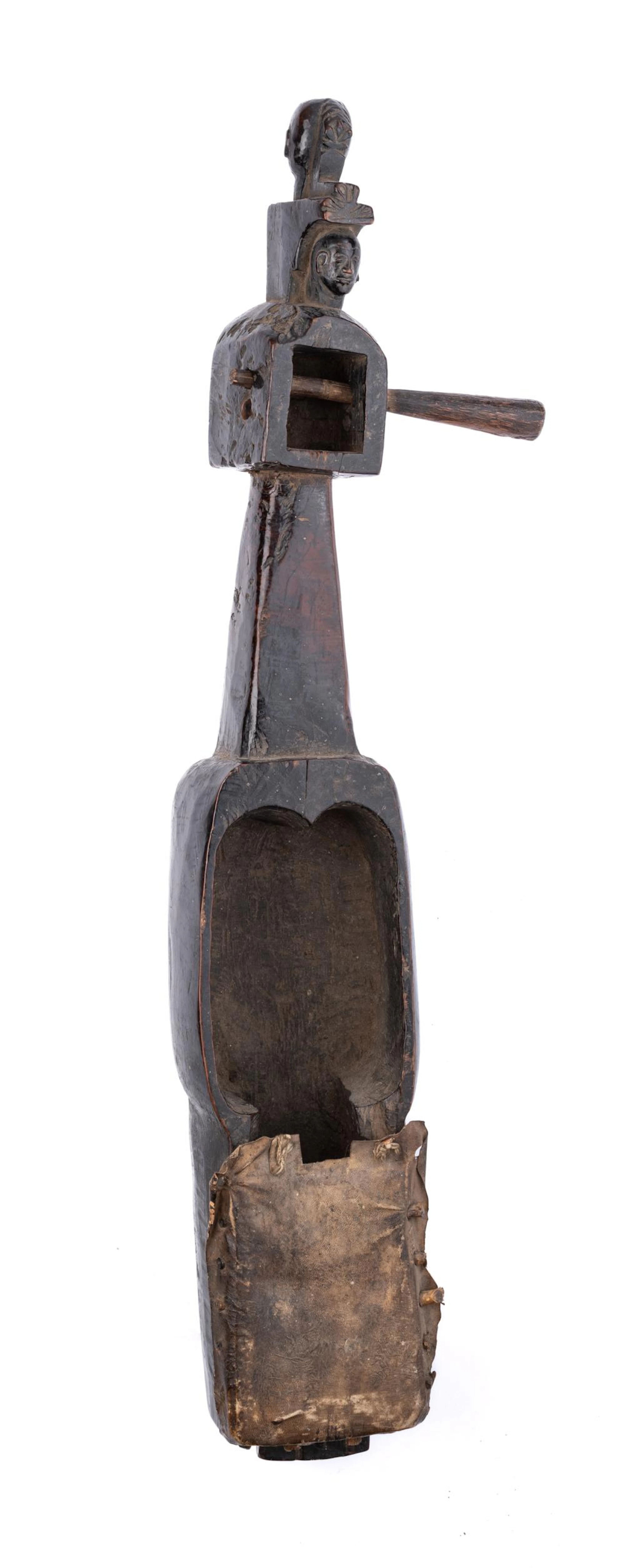 ?A SANTAL LUTE (DHODRO BANAM)