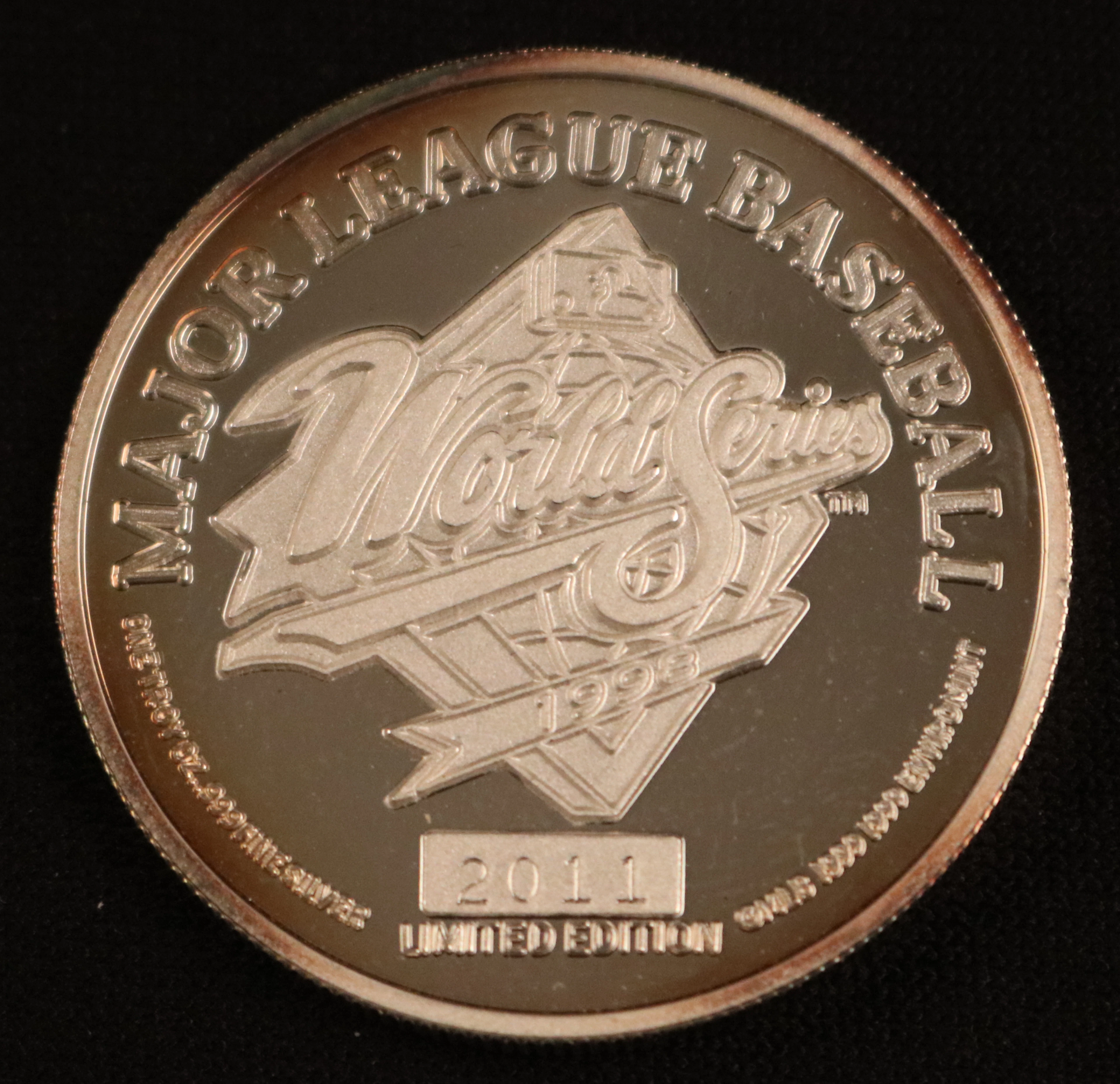 Limited Edition 1998 New York Yankees World Series One Troy Ounce Silver Coin