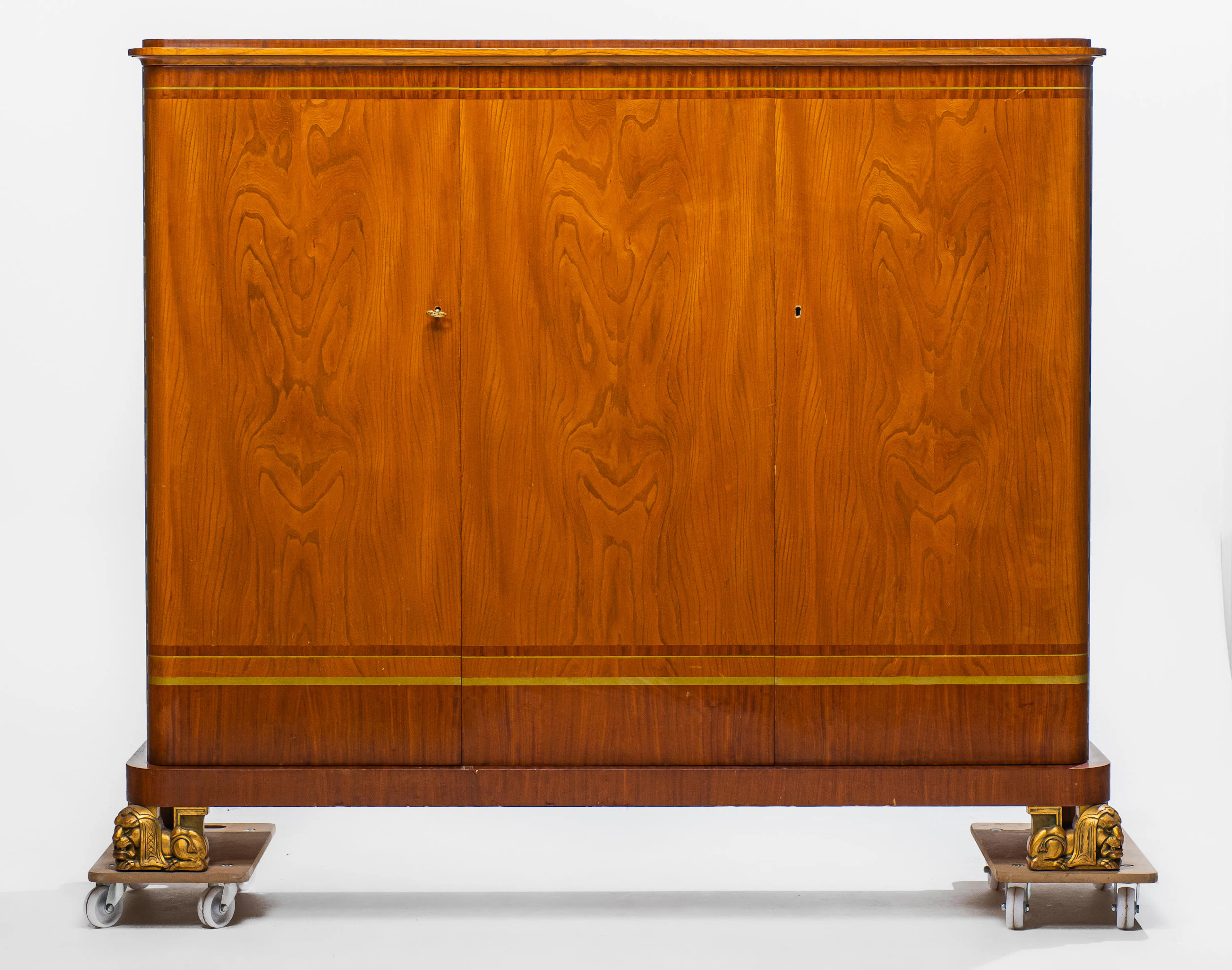 SKÅP, Art Deco, tillskrivet Carl Bergsten, fanér alm och mahogny, 1920/30-tal.