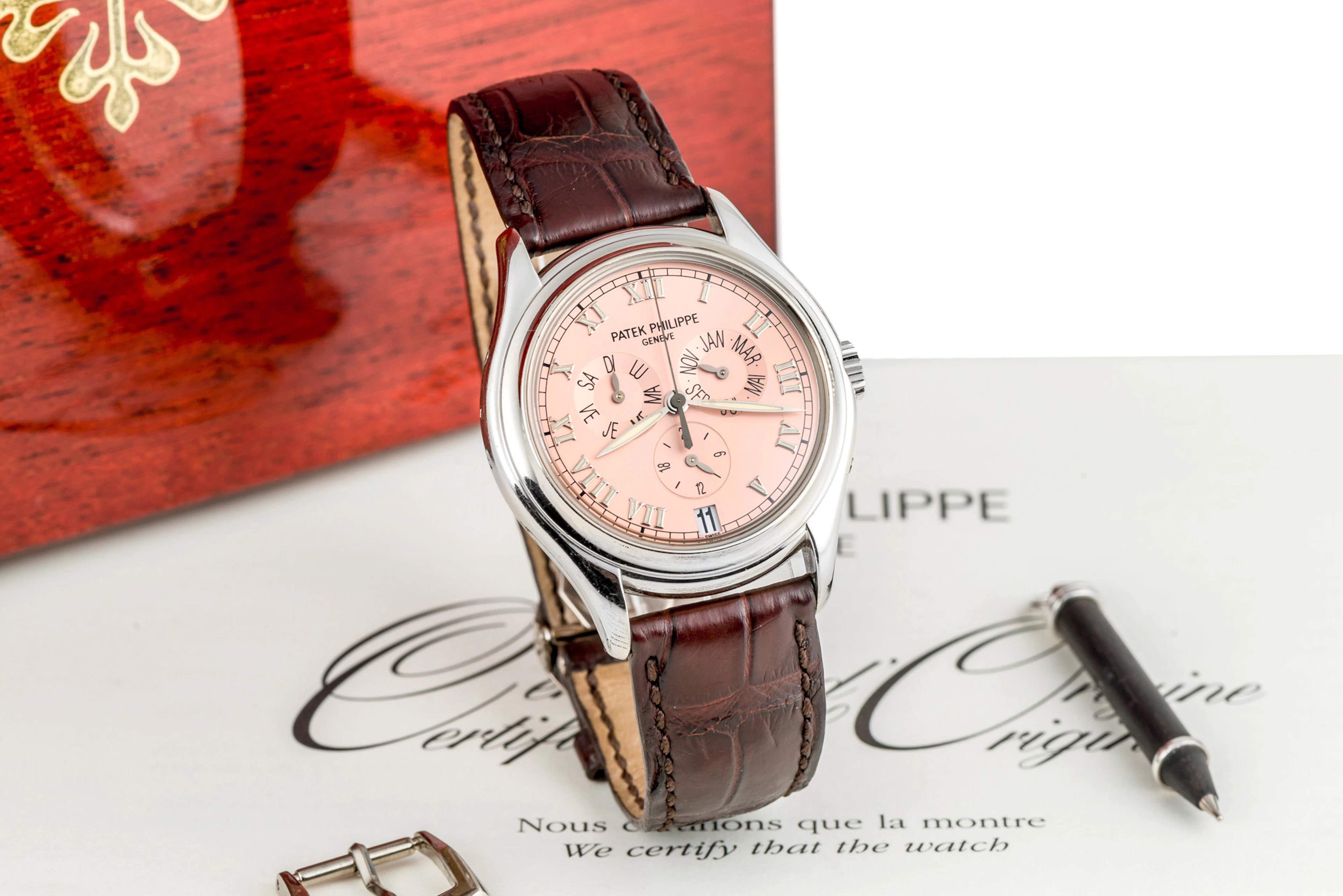 PATEK PHILIPPE, REF. 5035, ANNUAL CALENDAR, SALMON DIAL, WHITE GOLD