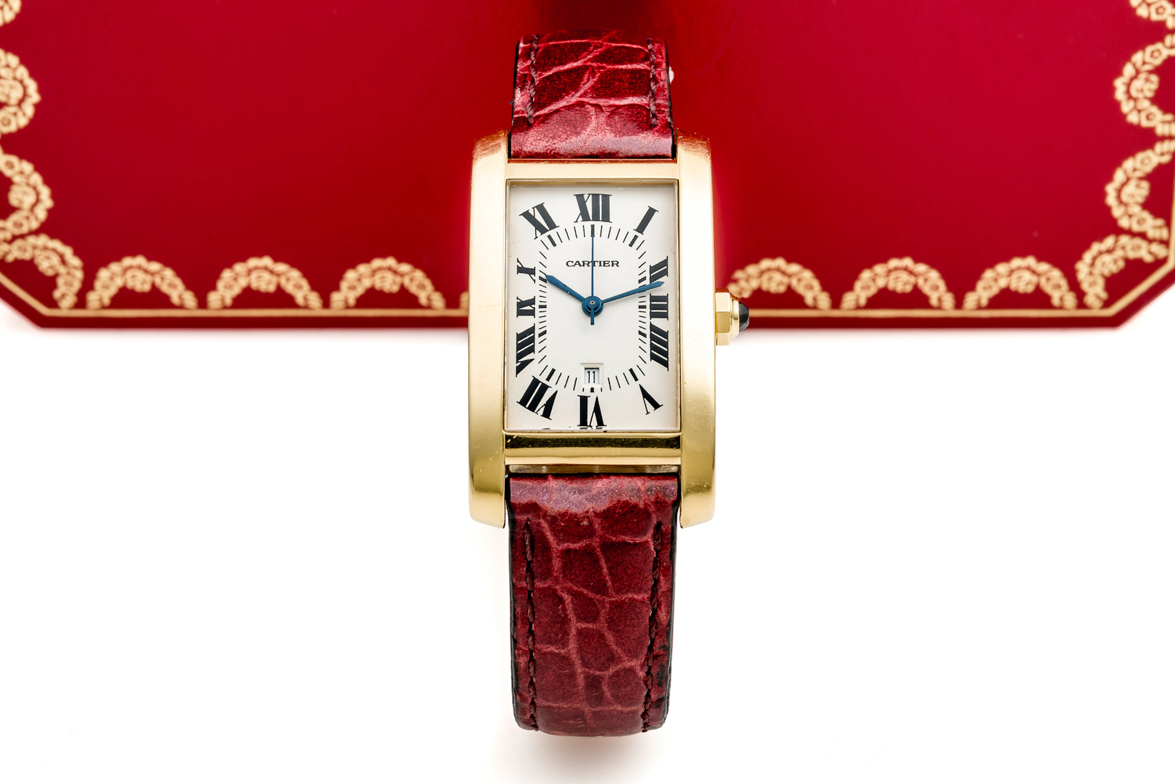 CARTIER, TANK AMERICAINE, GOLD