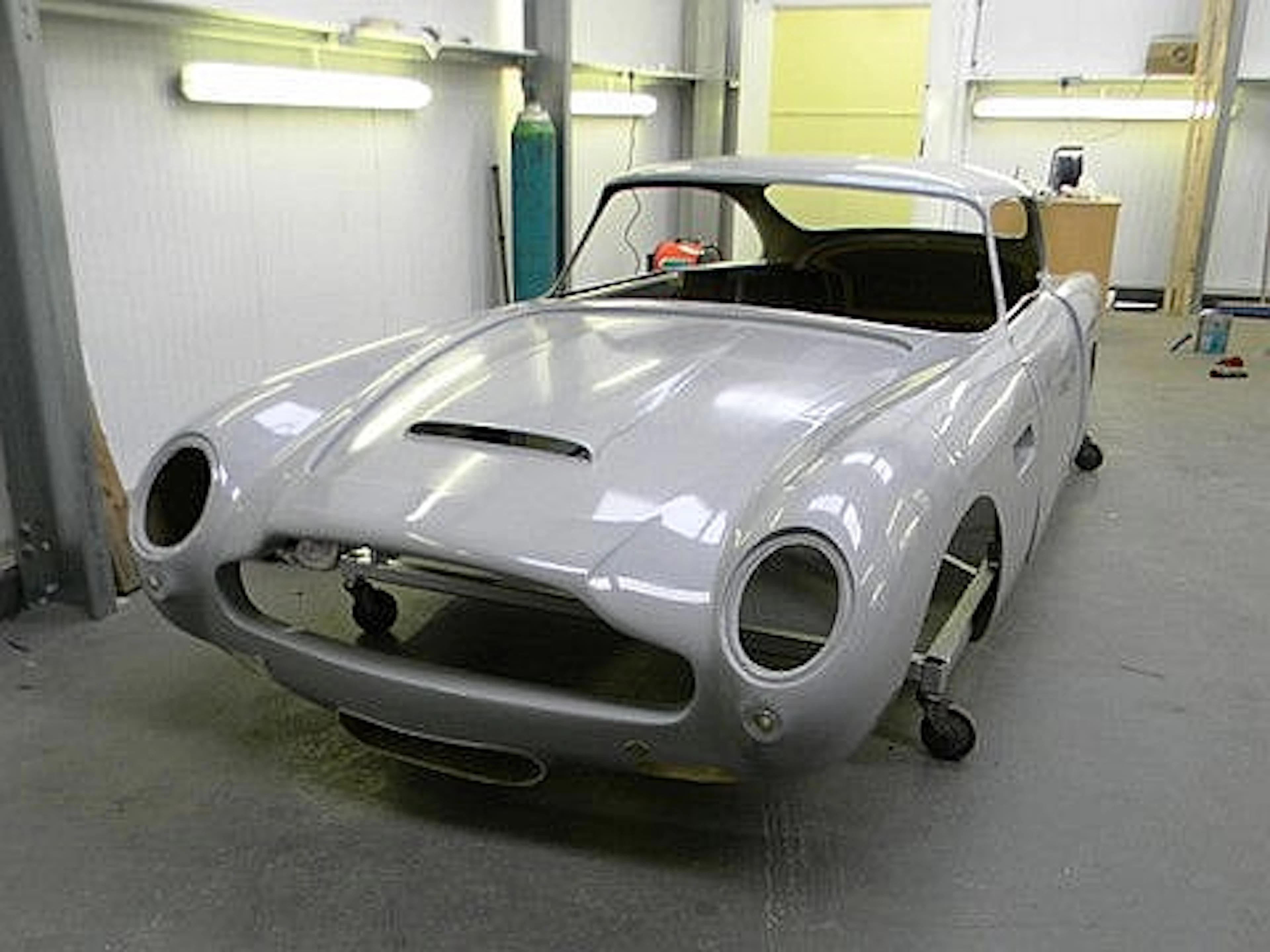 Aston Martin DB5 Fibreglass Shell