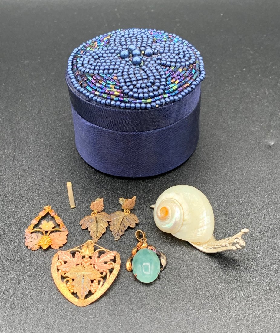 Estate Jewelry Lot - Black Hills Gold/ Decorative Snail