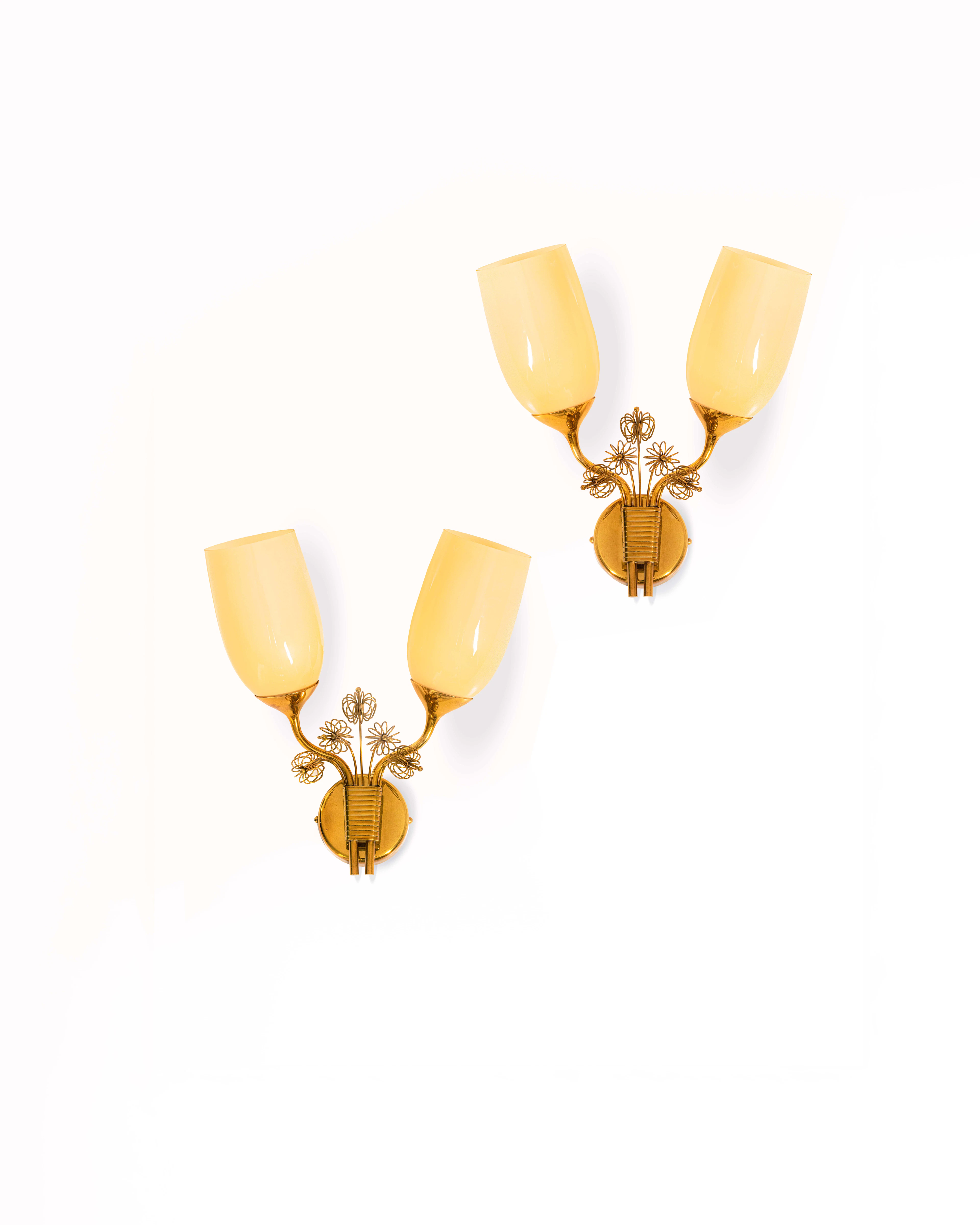 Paavo Tynell (1890-1973) – Pair of wall lights model 9453...