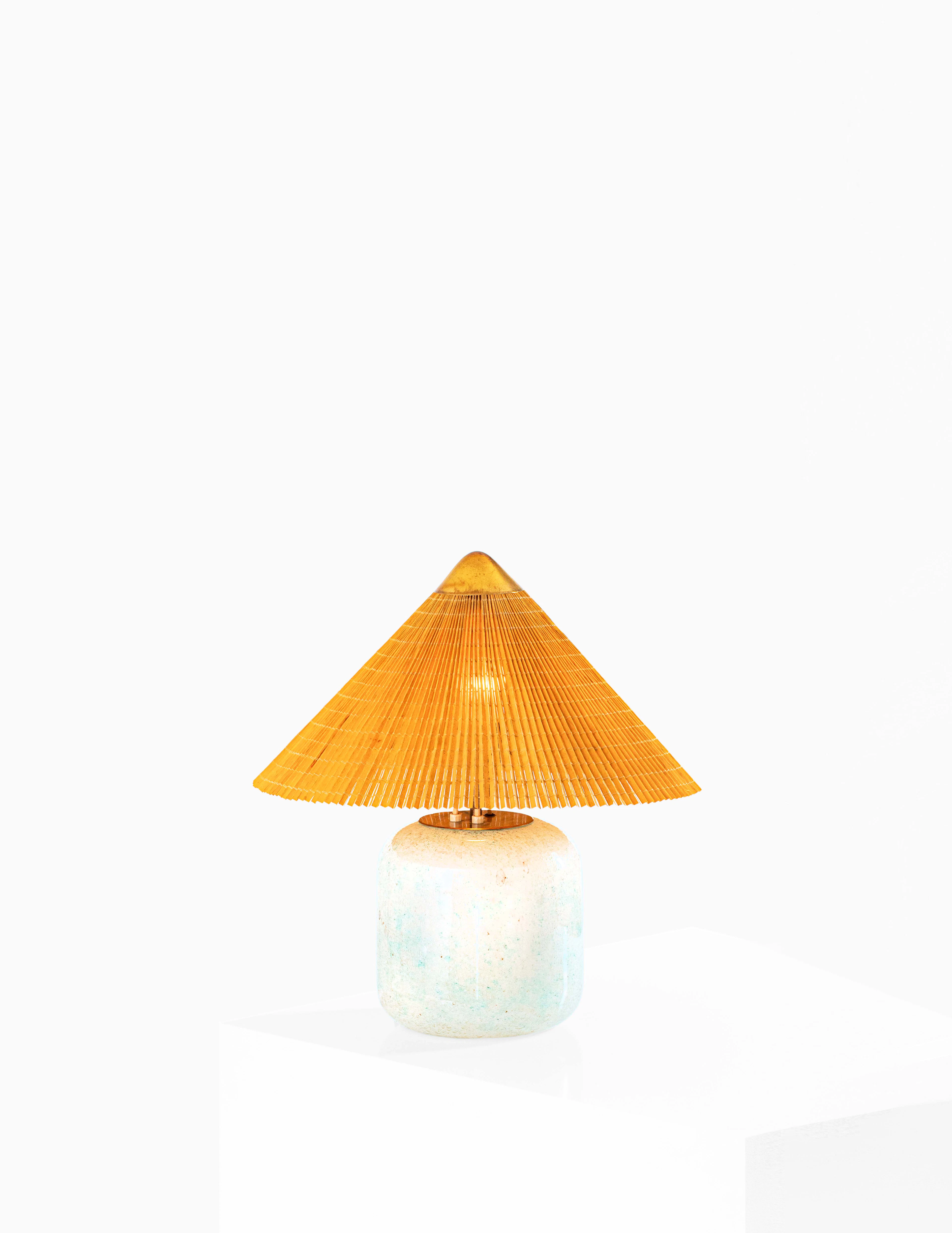Paavo Tynell (1890-1973) – Rare table lamp for Taito with...