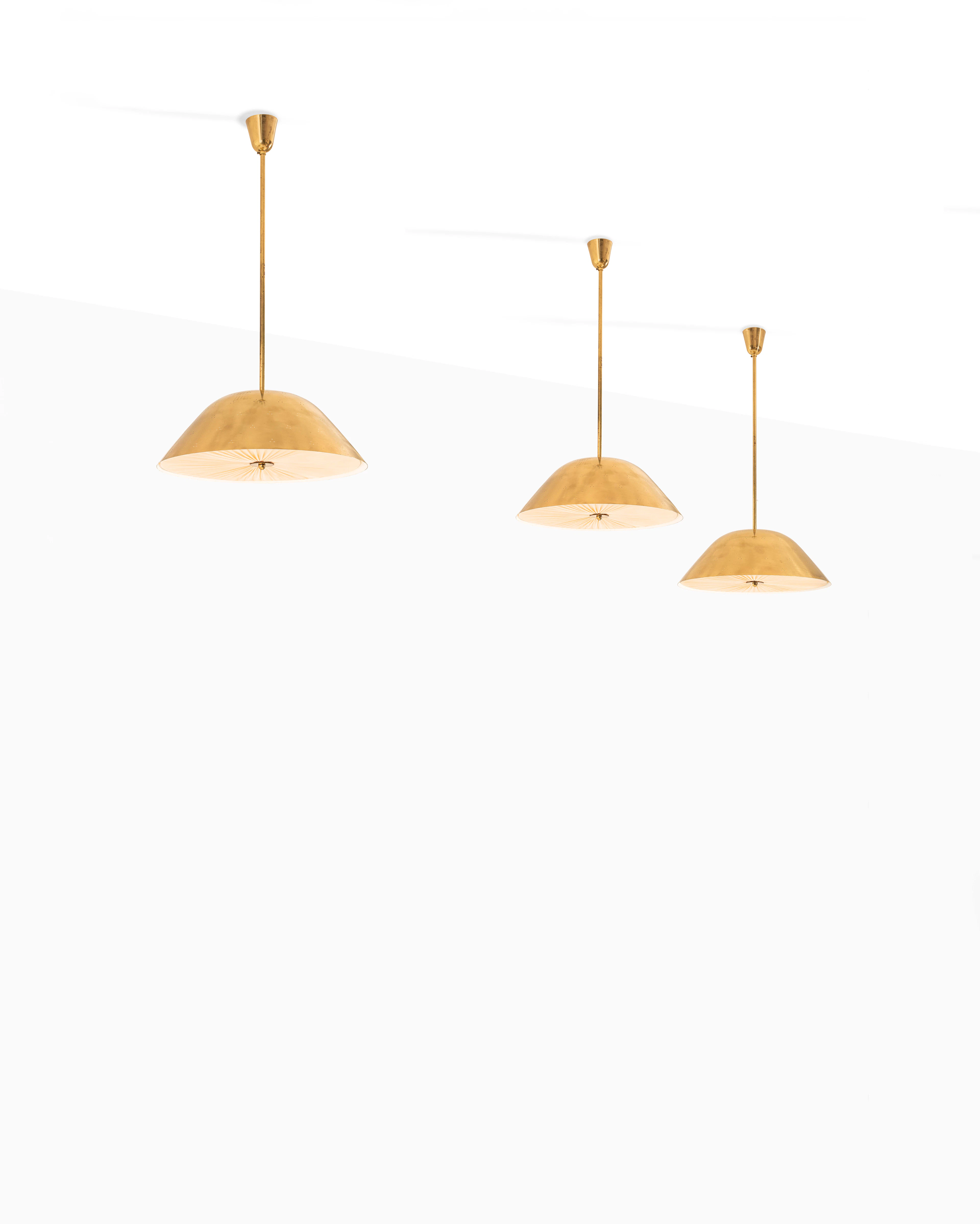Paavo Tynell (1890-1973) – Set of three ceiling lights...
