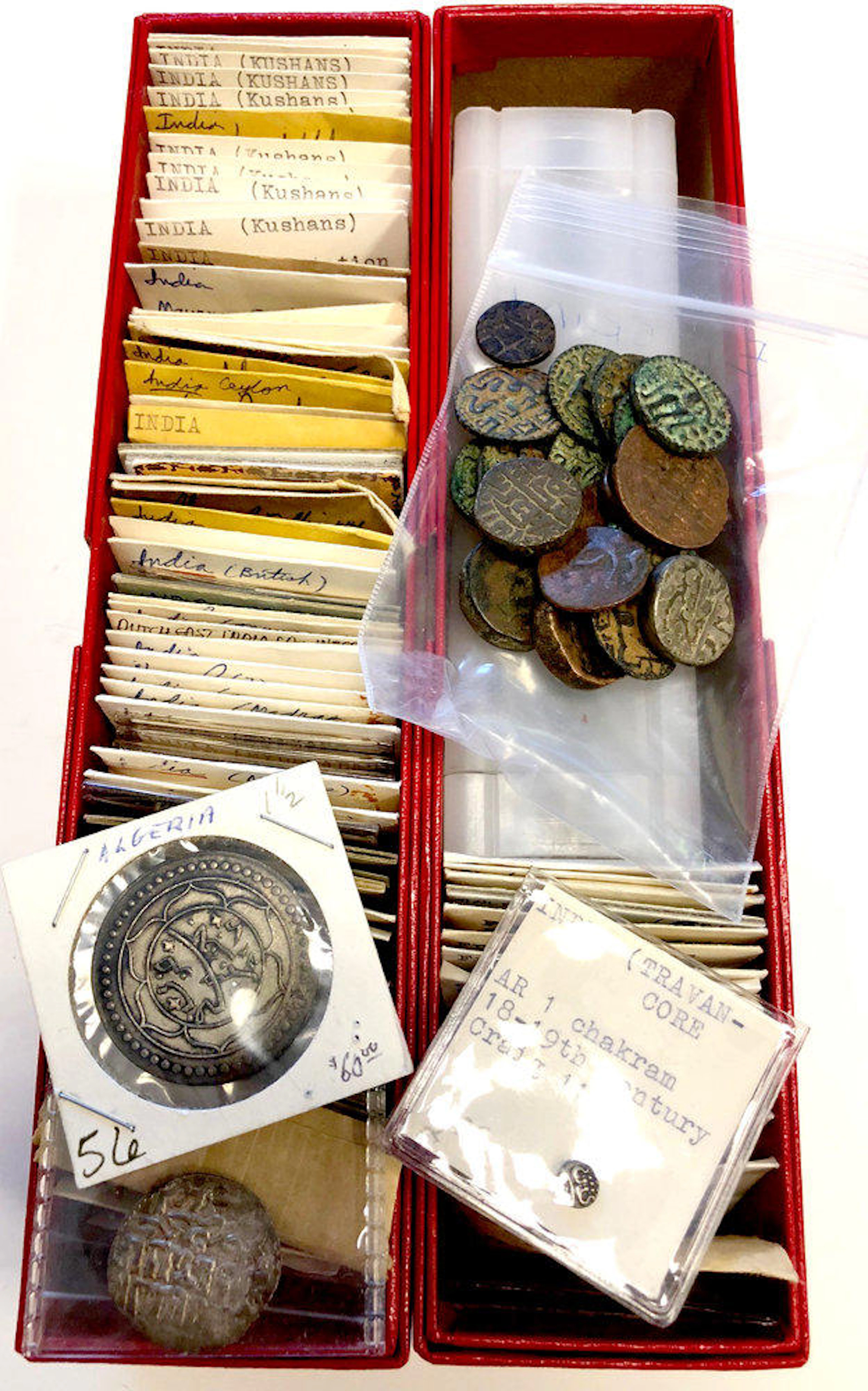 WORLDWIDE:LOT of 131 common coins