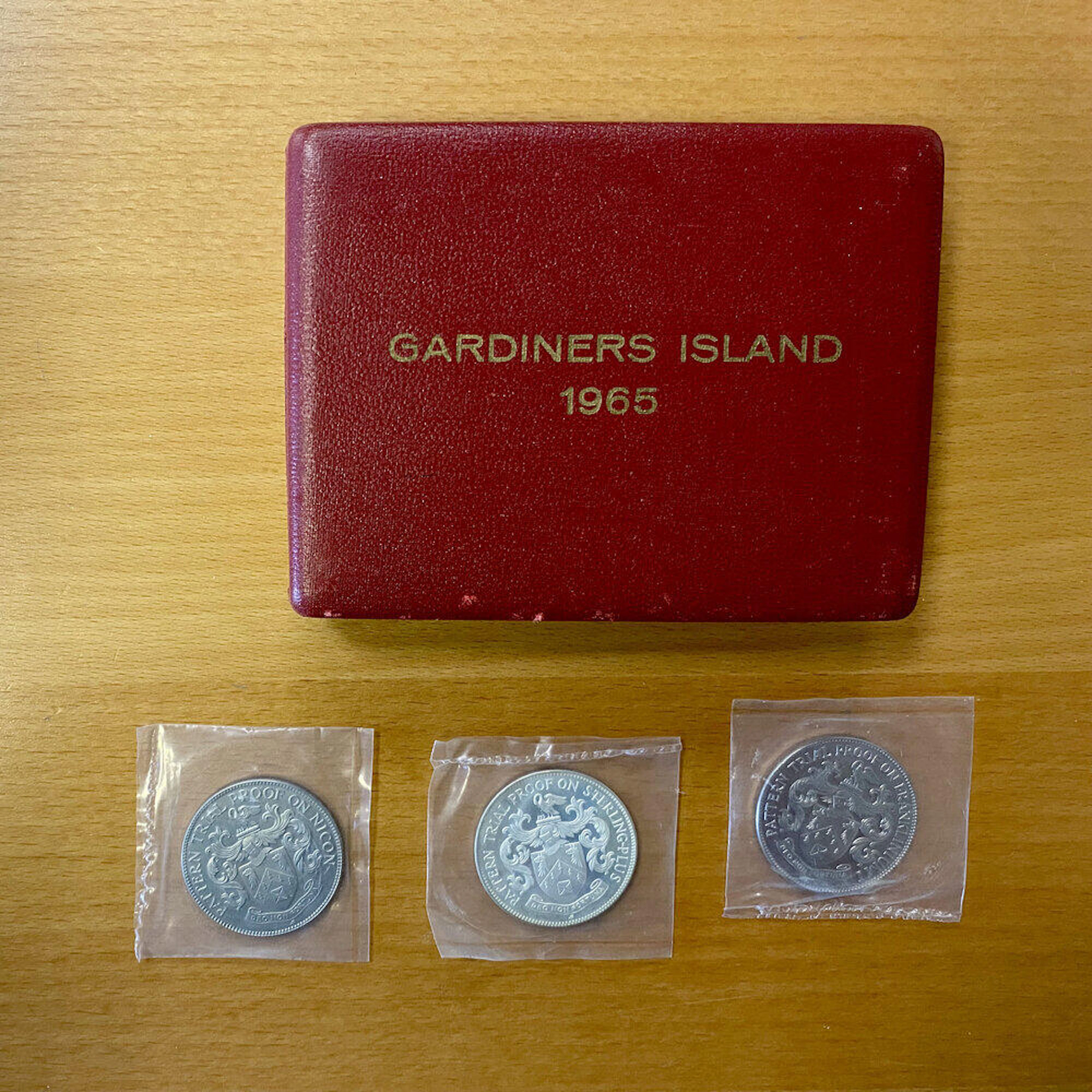 GARDINER'S ISLAND: SET of 3 pattern coins