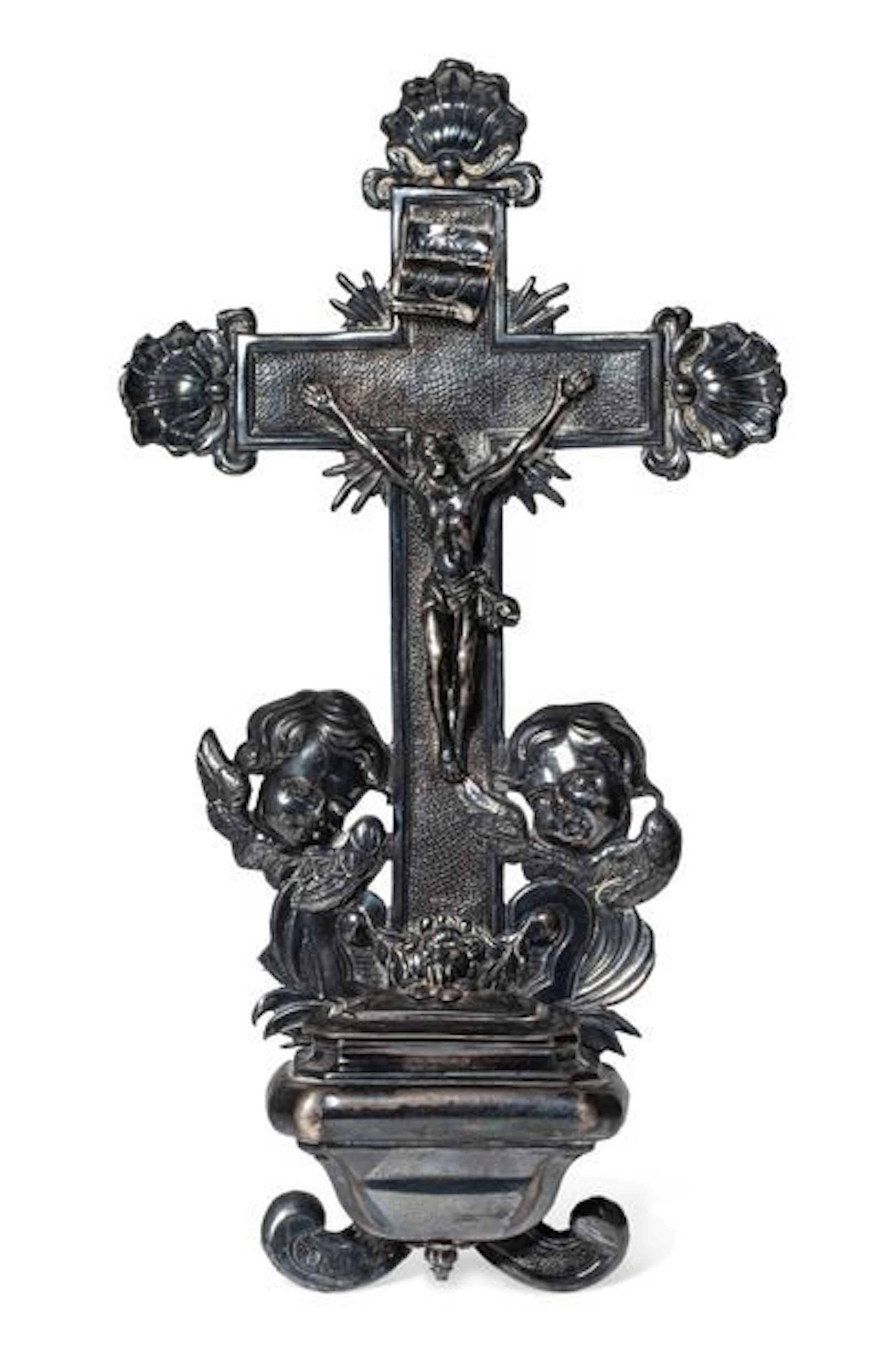 Bénitier en argent, la croix sur fond amati,... - Lot 210 - Rossini