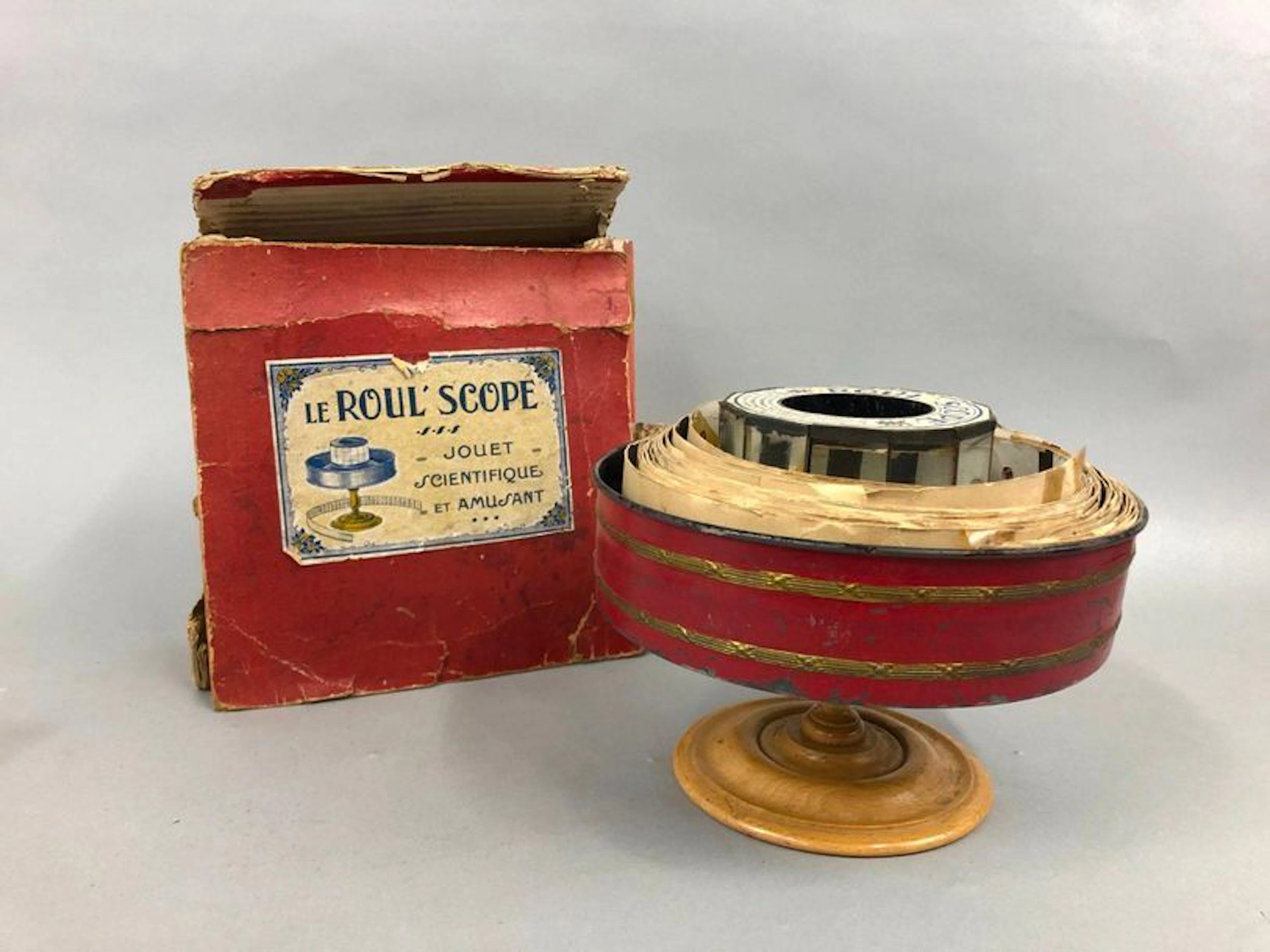 Le « ROUL'SCOPE » jouet scientifique, avec... - Lot 197 - Rossini