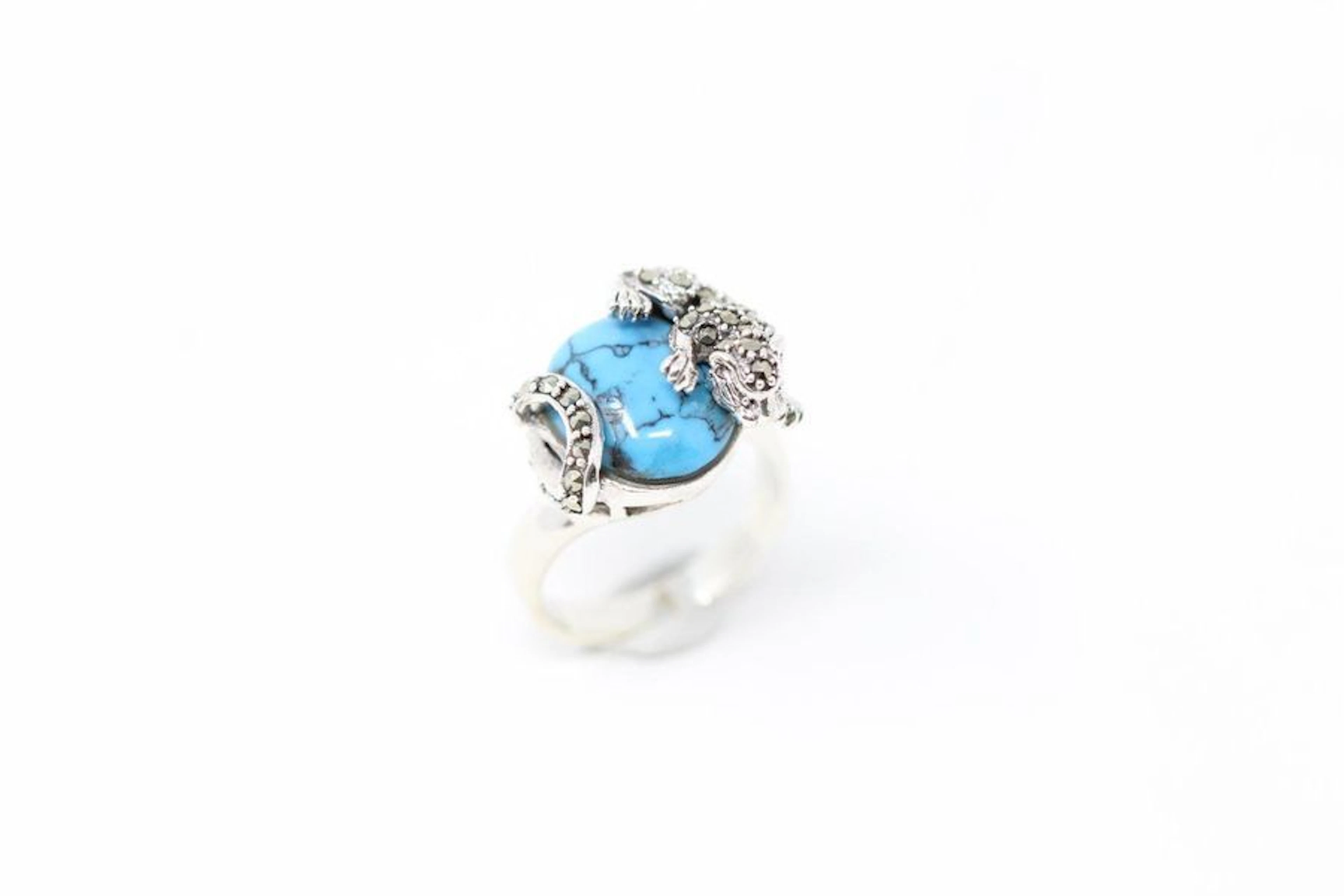 Bague en argent orné d 'un cabochon de turquoise... - Lot 168 - Rossini