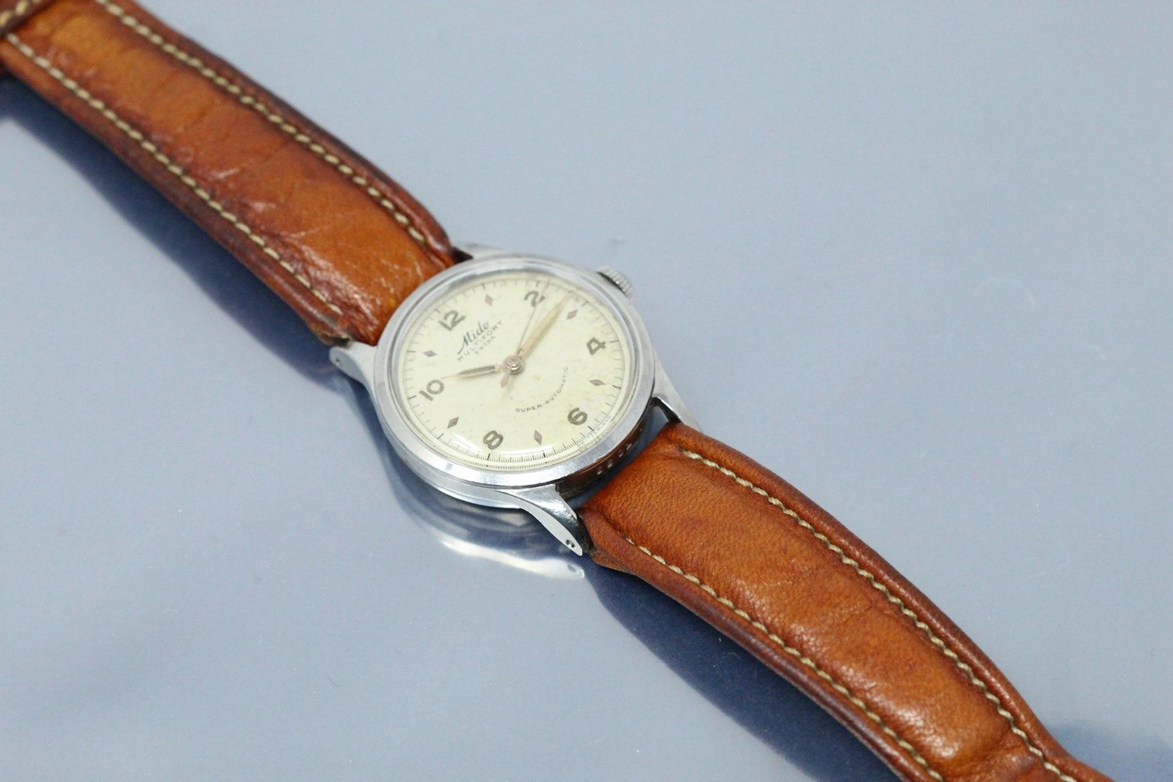 MIDO Montre bracelet d'homme, boîtier rond... - Lot 352 - Rossini