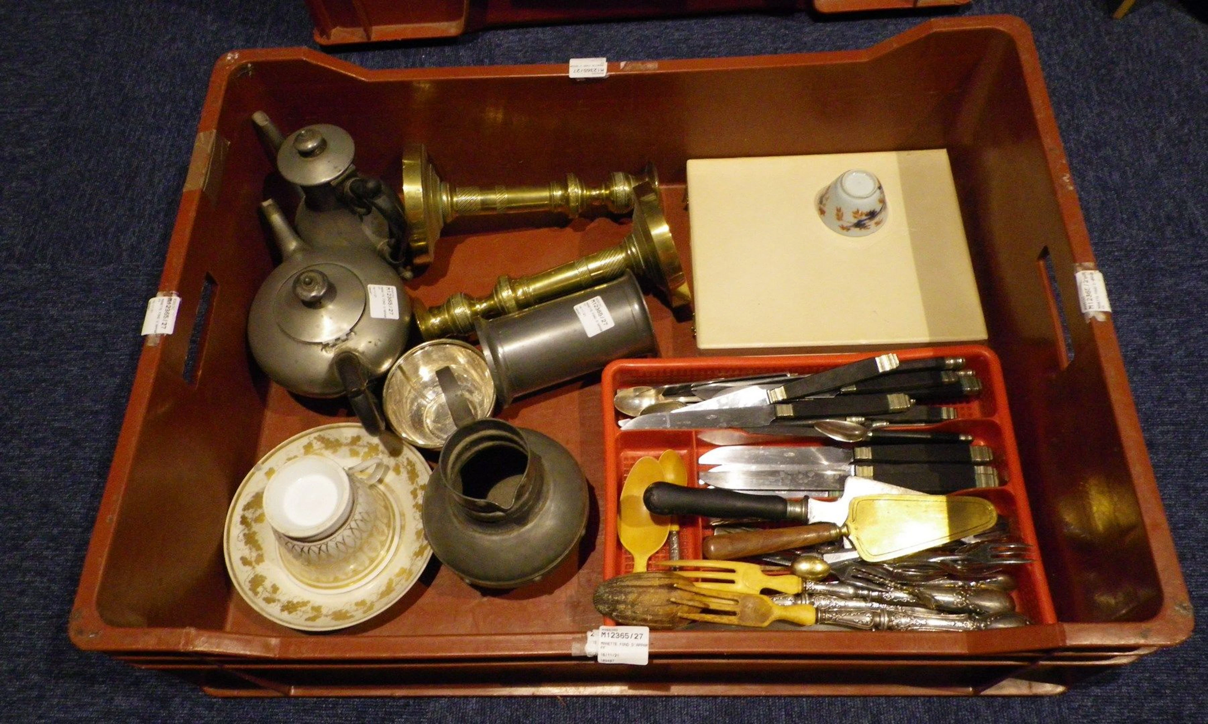 MANETTE FOND D'APPARTEMENT : Paire de chandeliers... - Lot 5 - Rossini