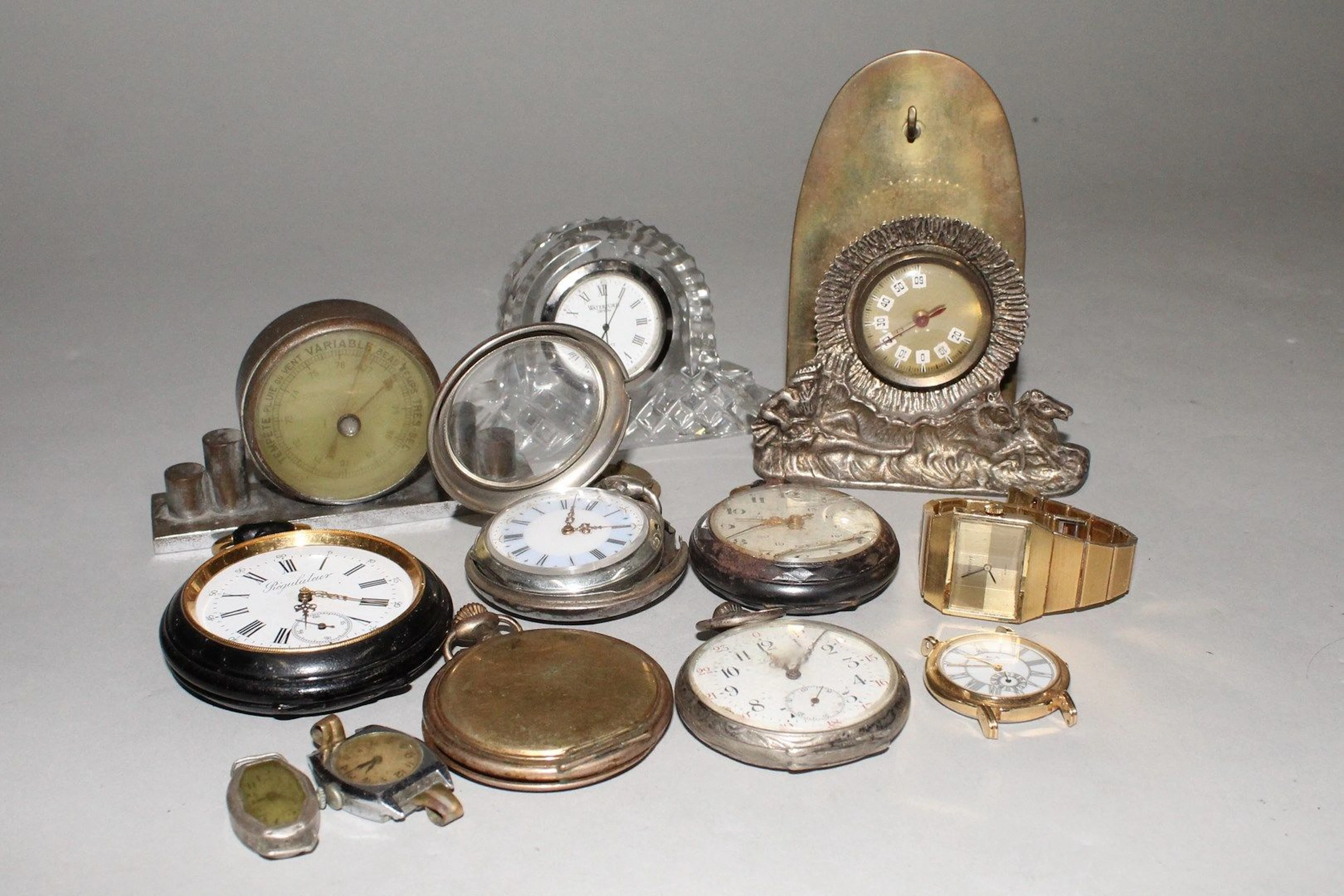 Lot d'horlogerie comprenant pendulettes,... - Lot 81 - Rossini