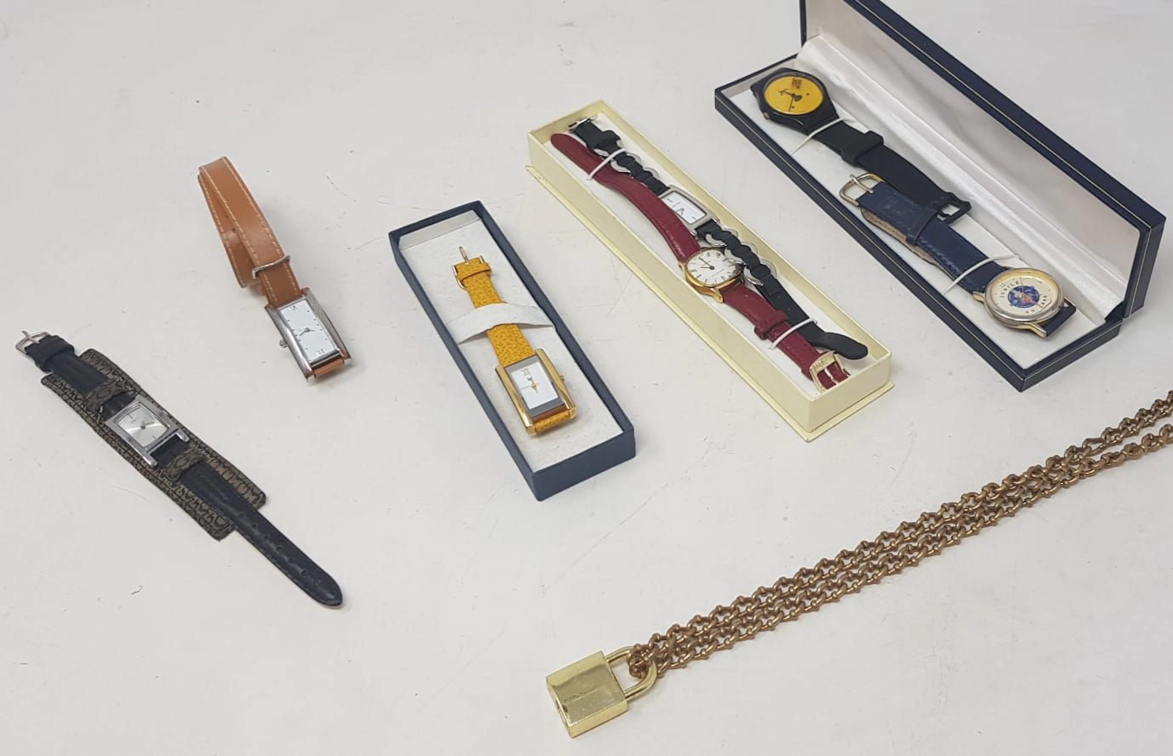 Lot de bijoux fantaisie majoritaire des... - Lot 504 - Rossini