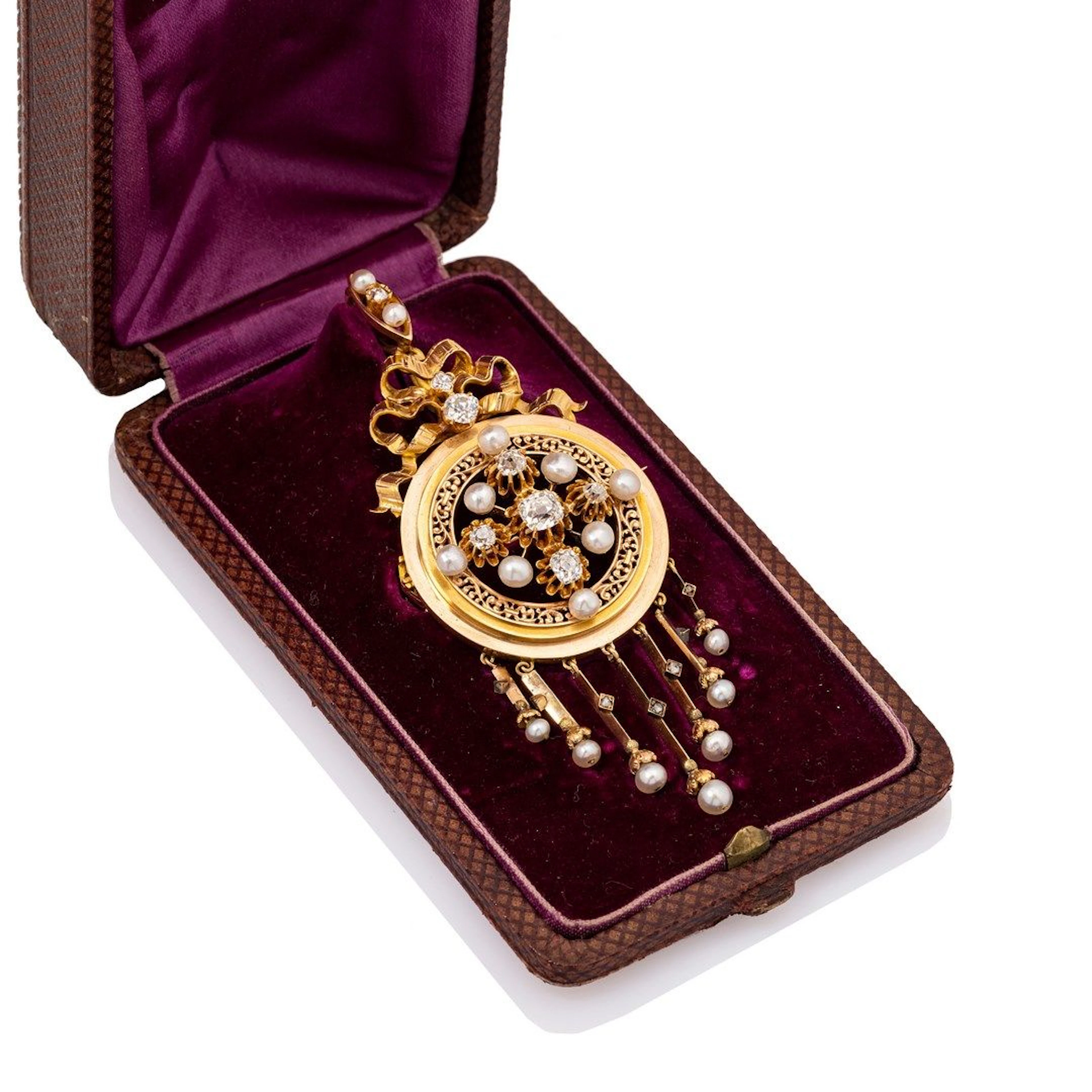 Broche-pendentif en or 18K (750) repercé... - Lot 86 - Rossini