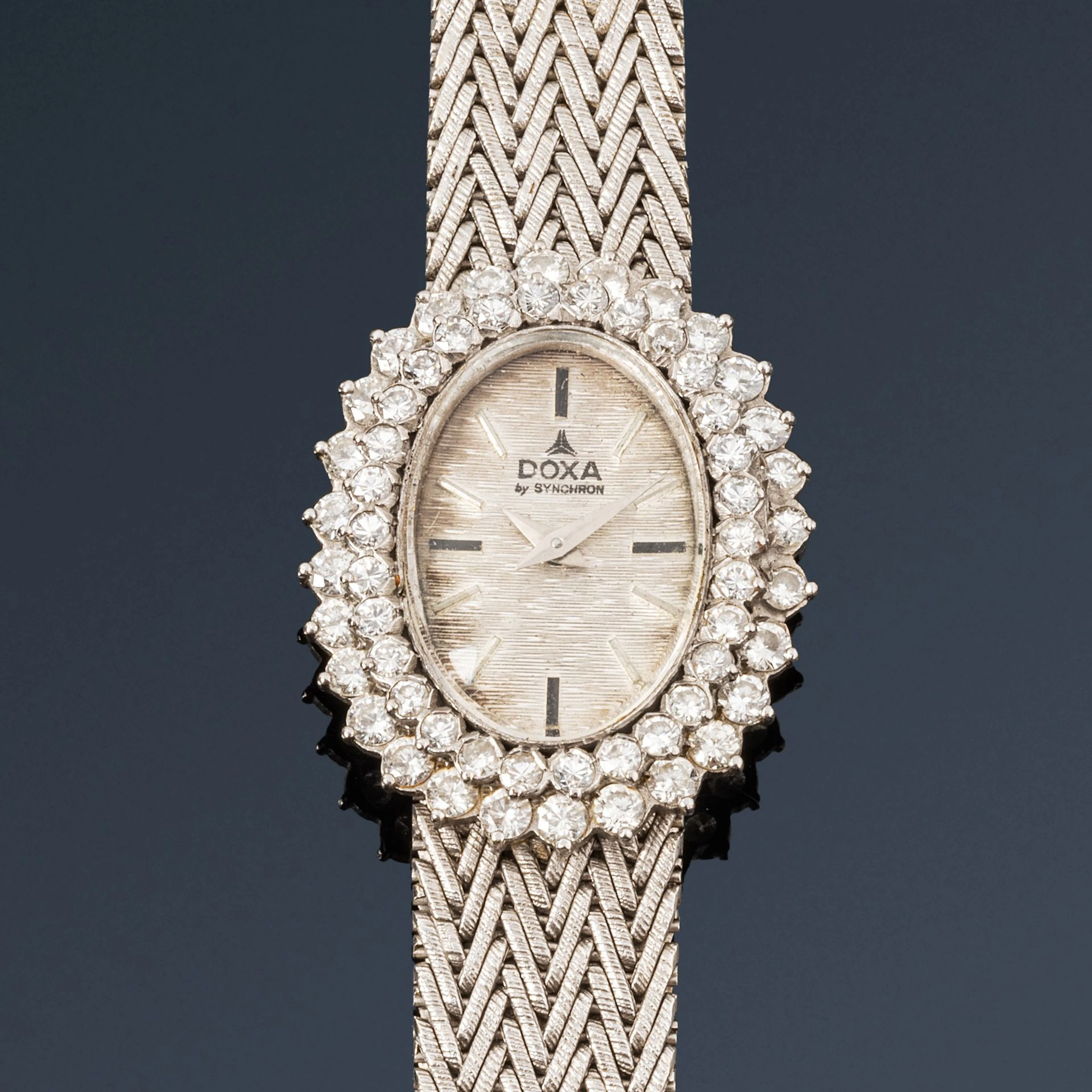 DOXA Montre bracelet de dame en or blanc... - Lot 216 - Rossini