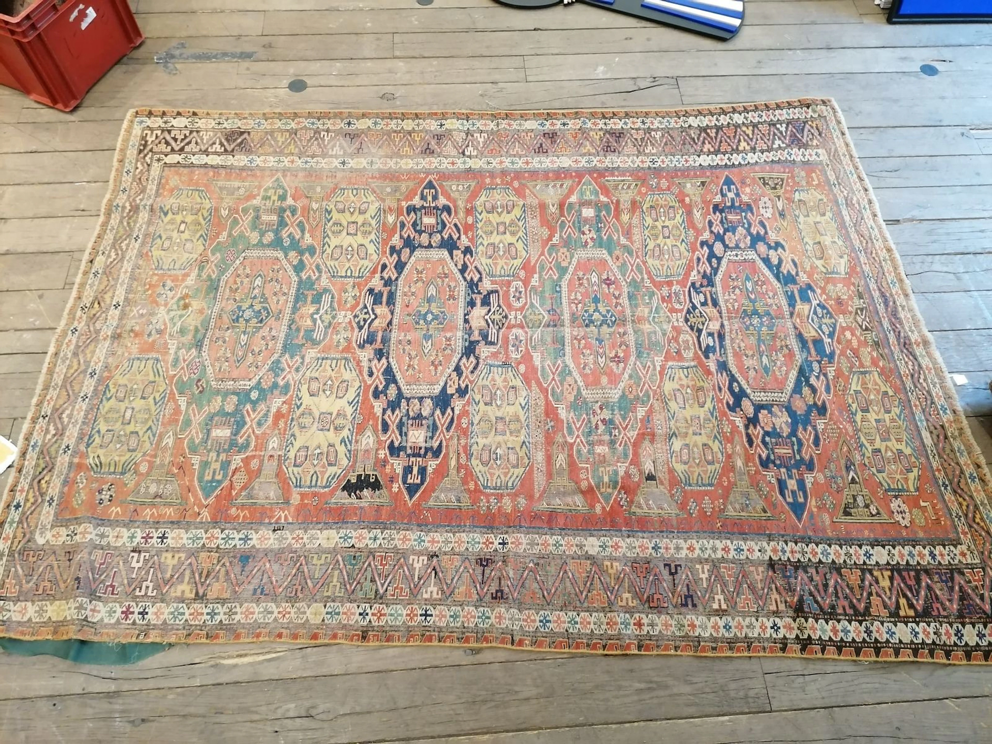 Caucase, Vers 1870, Ancien tapis Soumak Dimensions.... - Lot 144 - Rossini