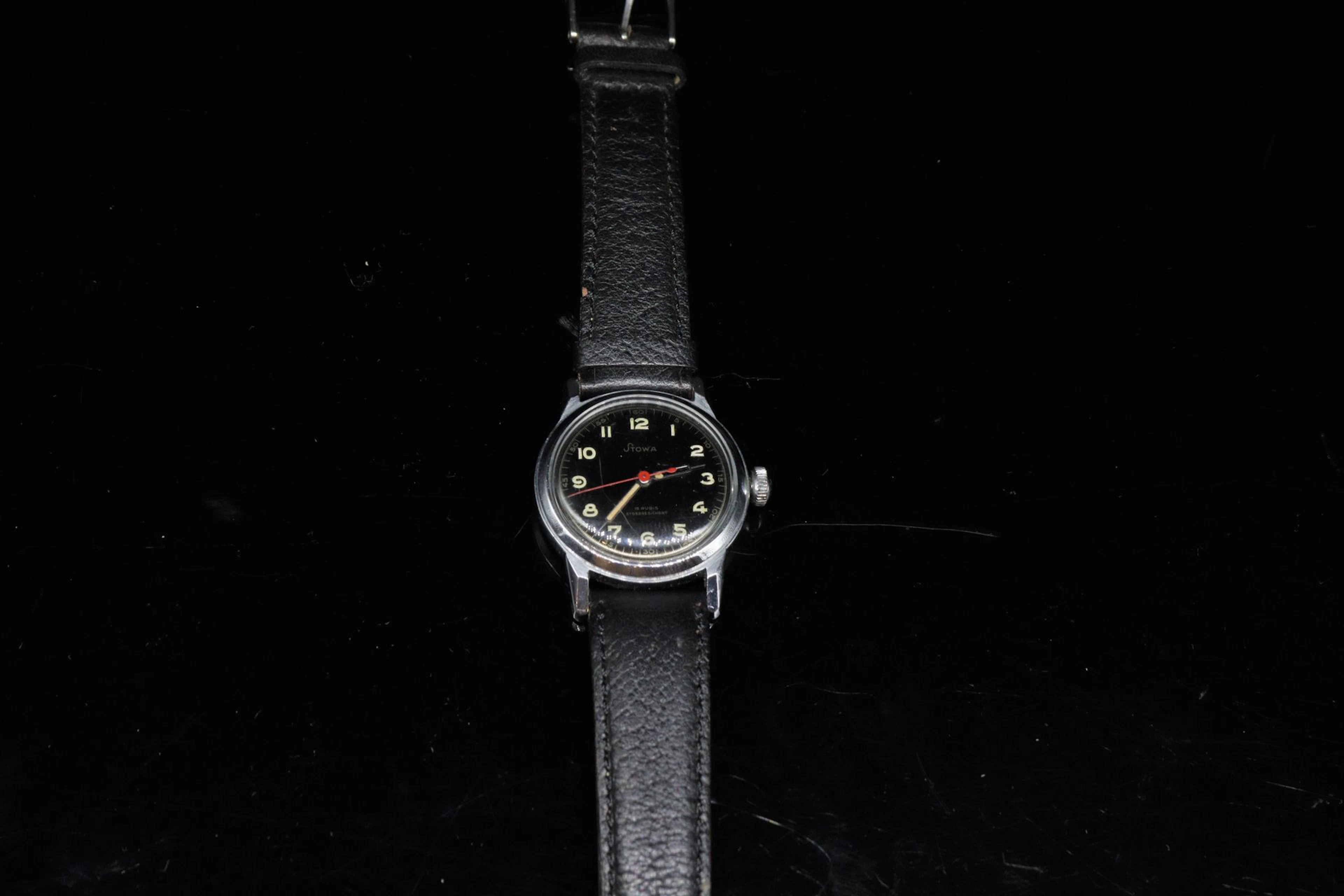 STOWA Montre bracelet d'homme en métal argenté,... - Lot 417 - Rossini