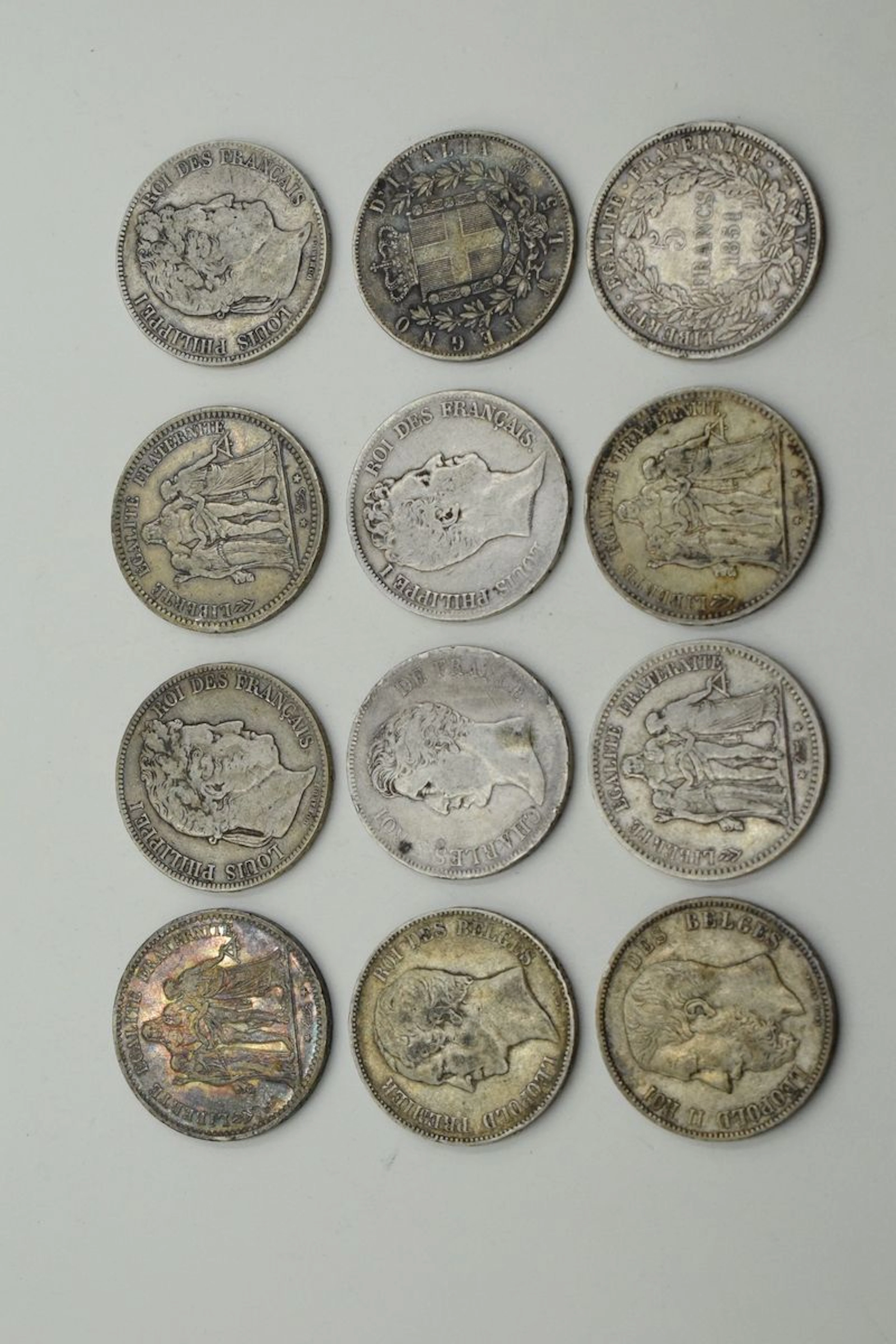 Ensemble de douze pièces XIXème en argent... - Lot 88 - Rossini