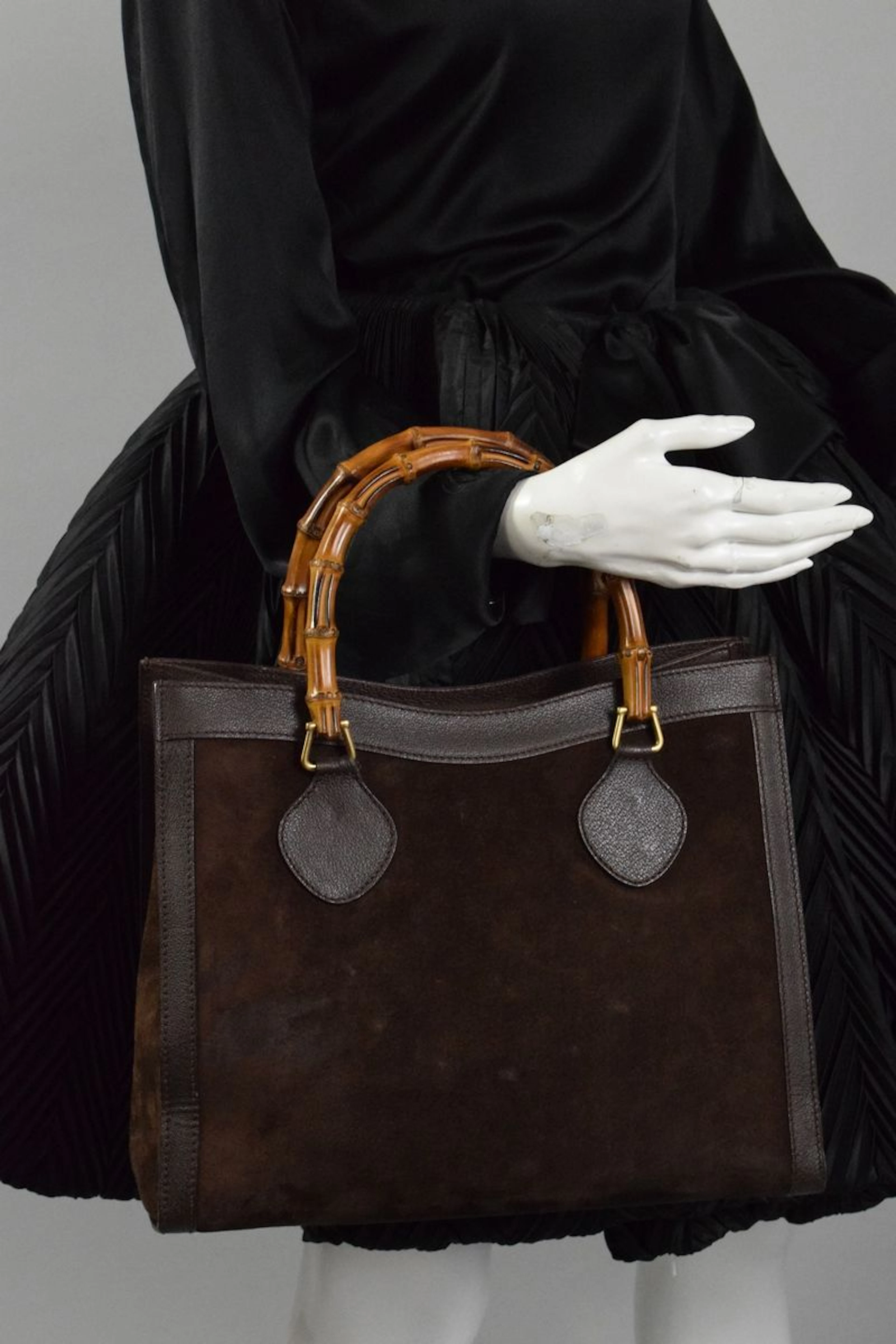 GUCCI Circa 1990 Sac bamboo en cuir façon... - Lot 88 - Rossini