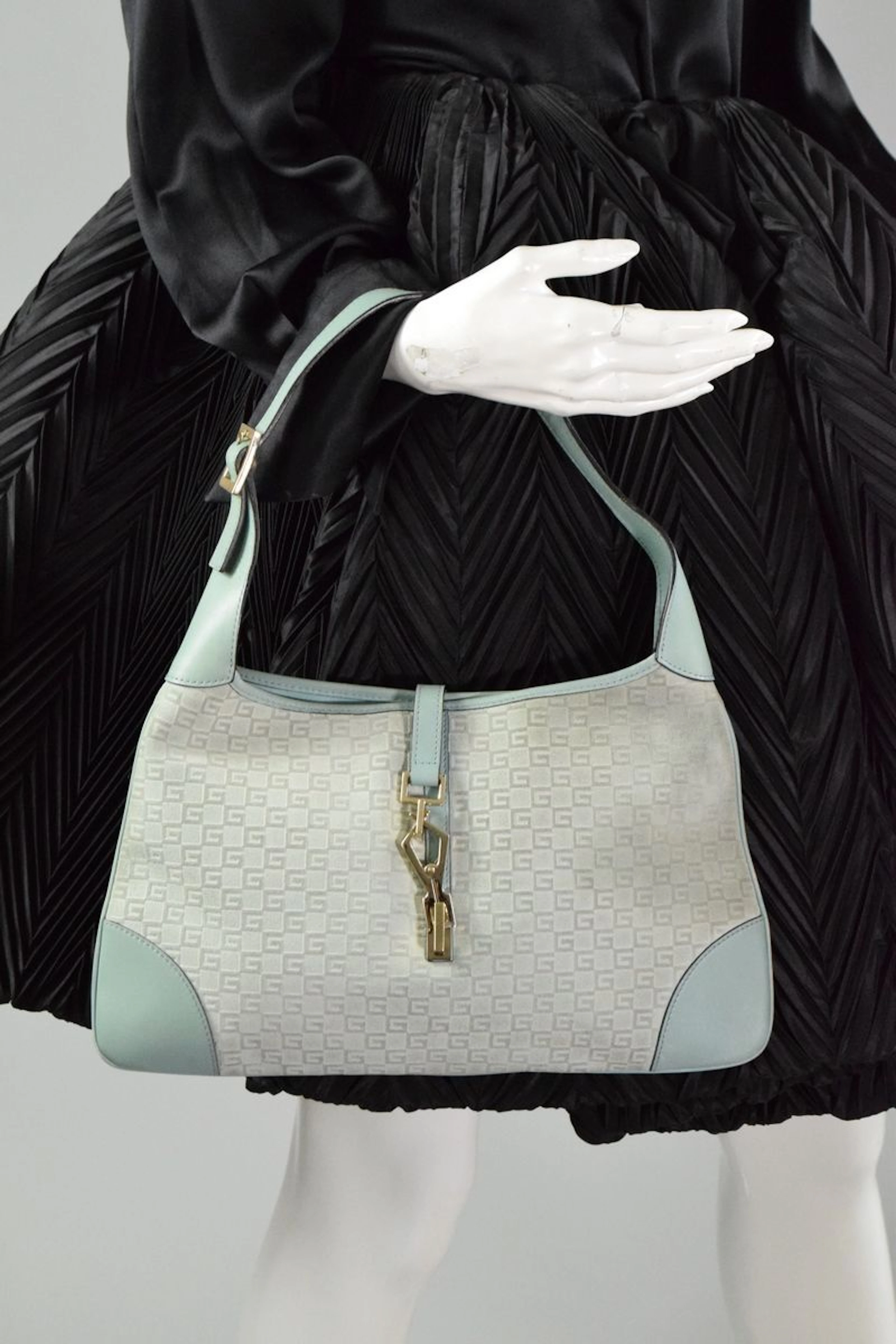 GUCCI Sac porté main ou épaule modèle "Kandinsky"... - Lot 96 - Rossini