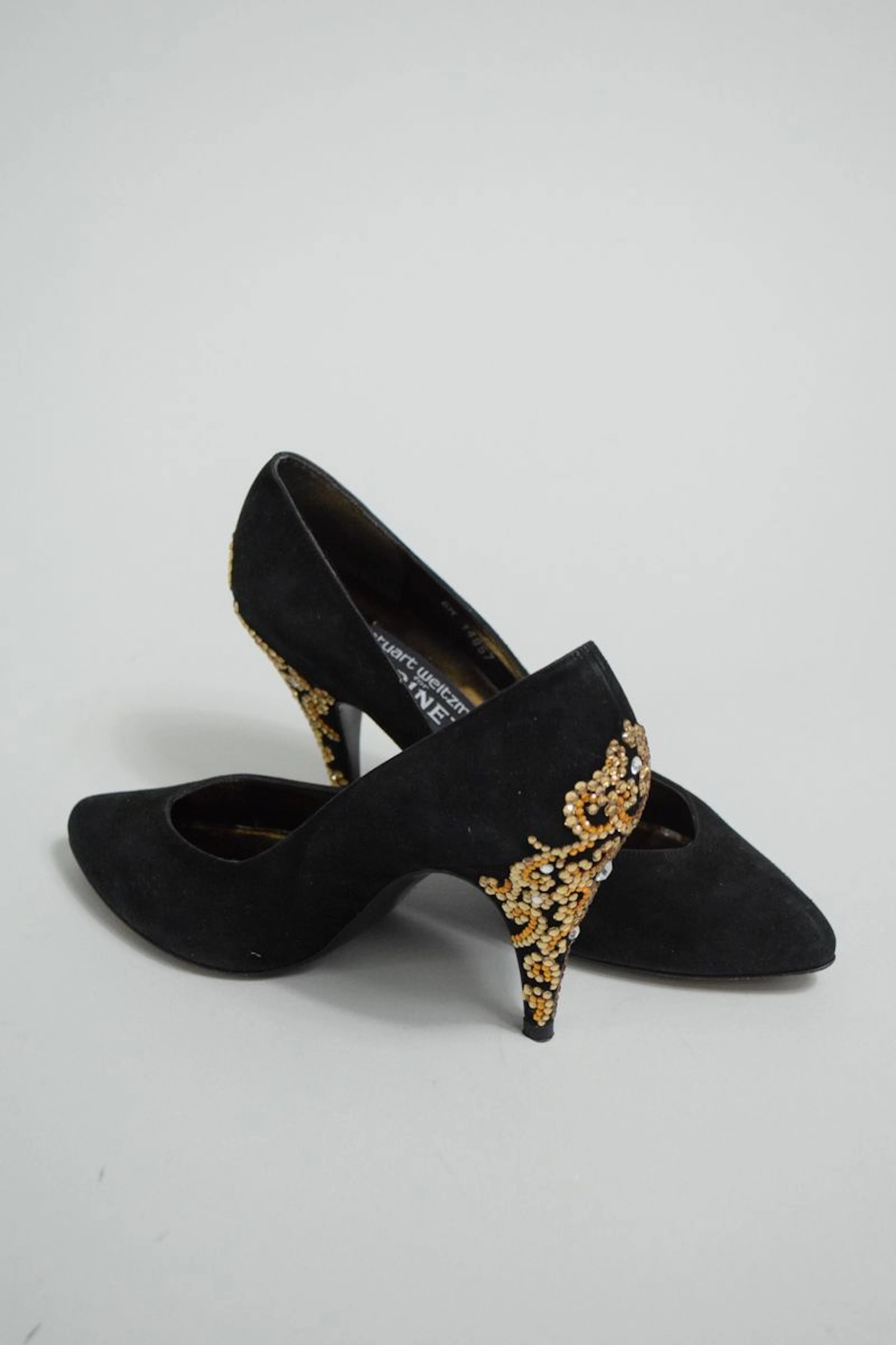 STUART WEITZMAN pour F.PINET Paire d'escarpins... - Lot 453 - Rossini