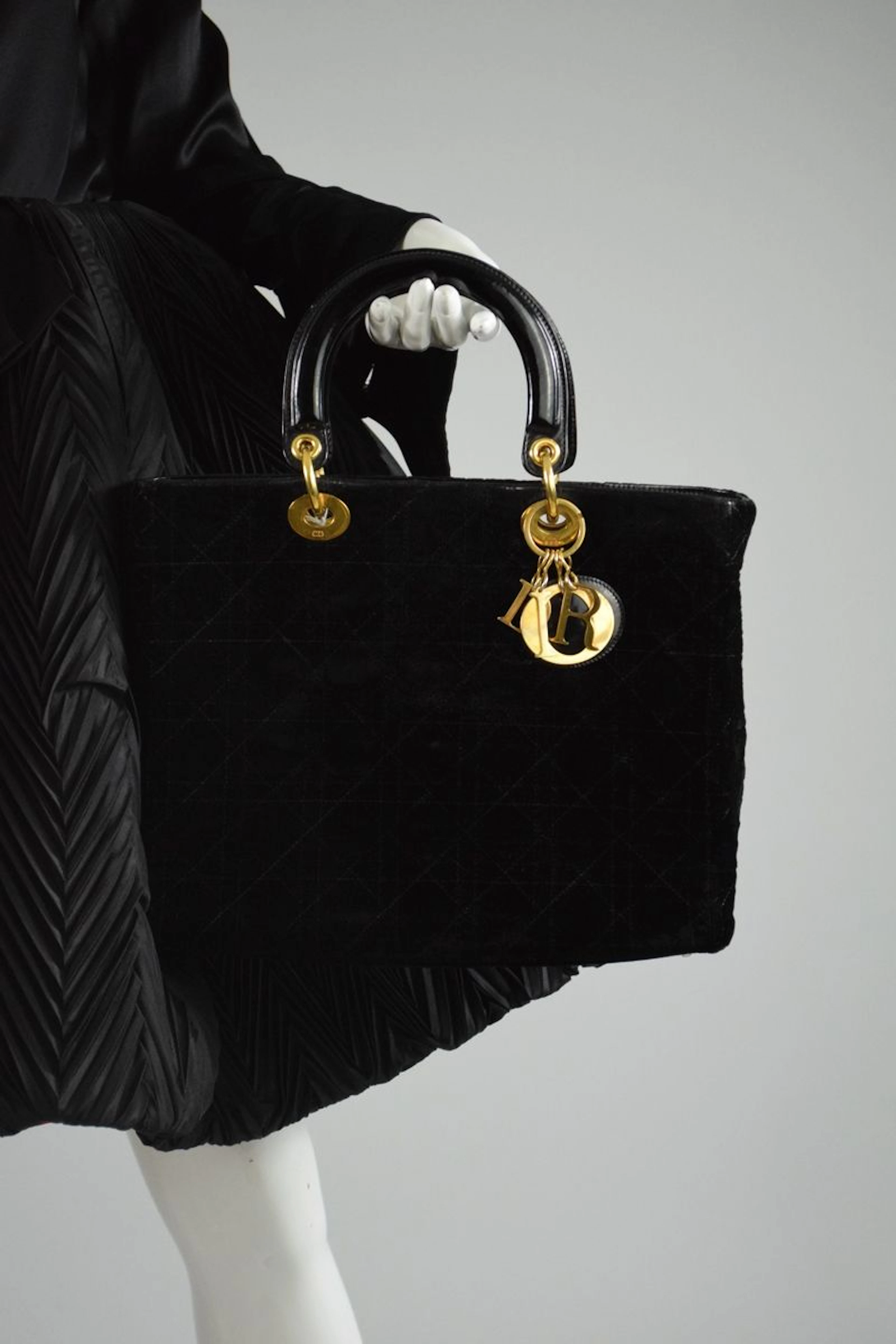 CHRISTIAN DIOR Sac porté main modèle "Lady... - Lot 458 - Rossini