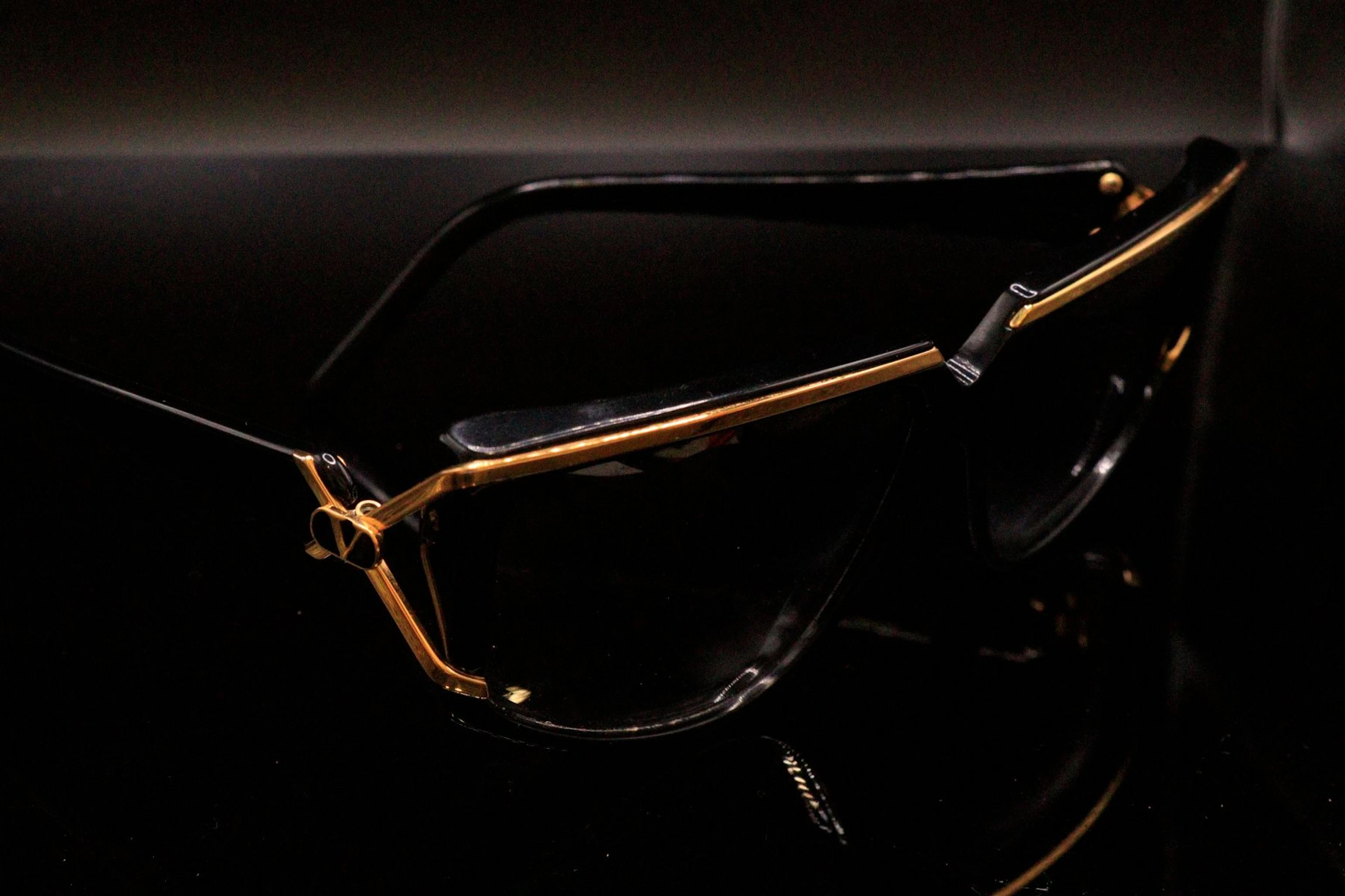 VALENTINO Paire de solaires à larges verres... - Lot 639 - Rossini