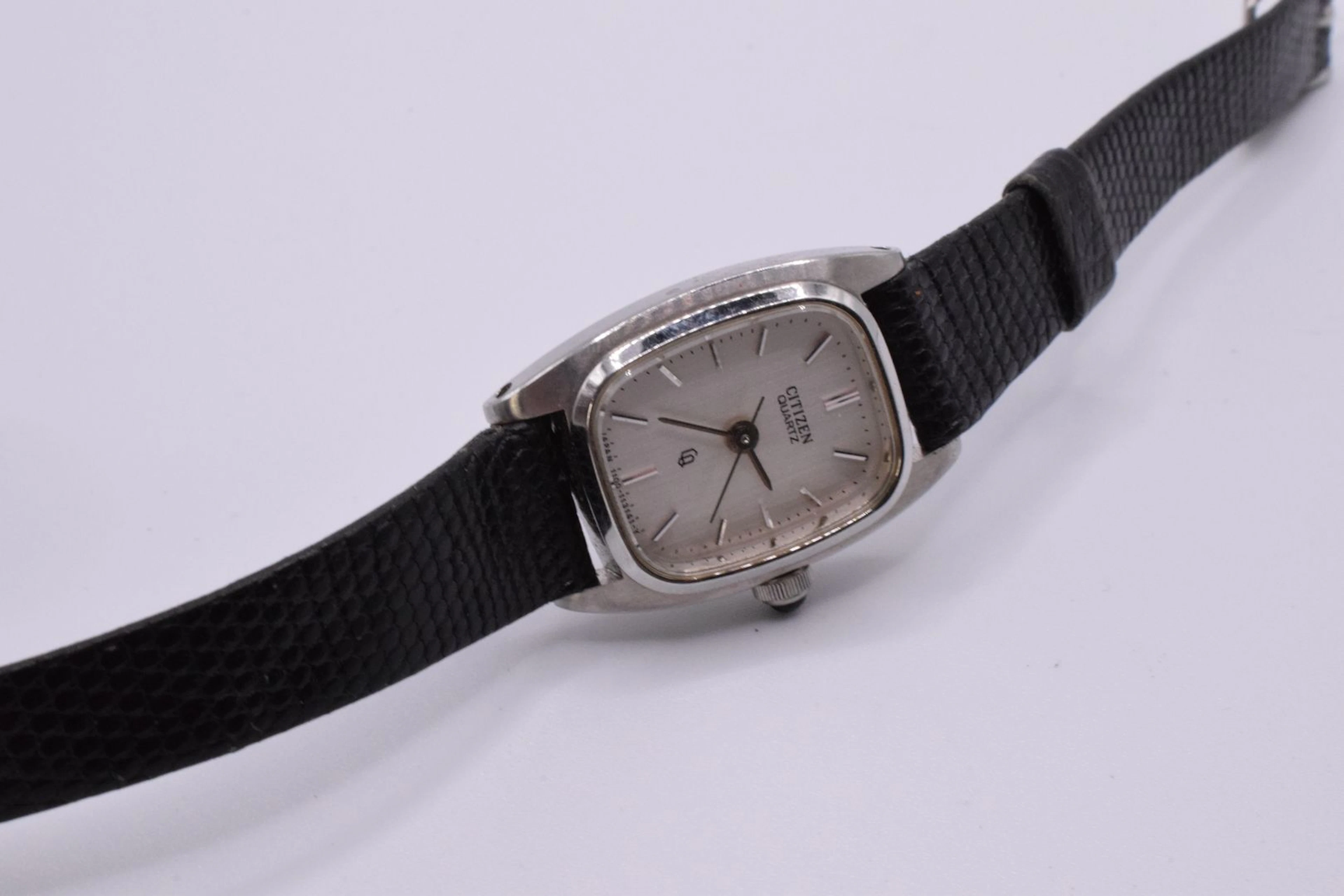 CITIZEN Montre bracelet de dame, boîtier... - Lot 561 - Rossini