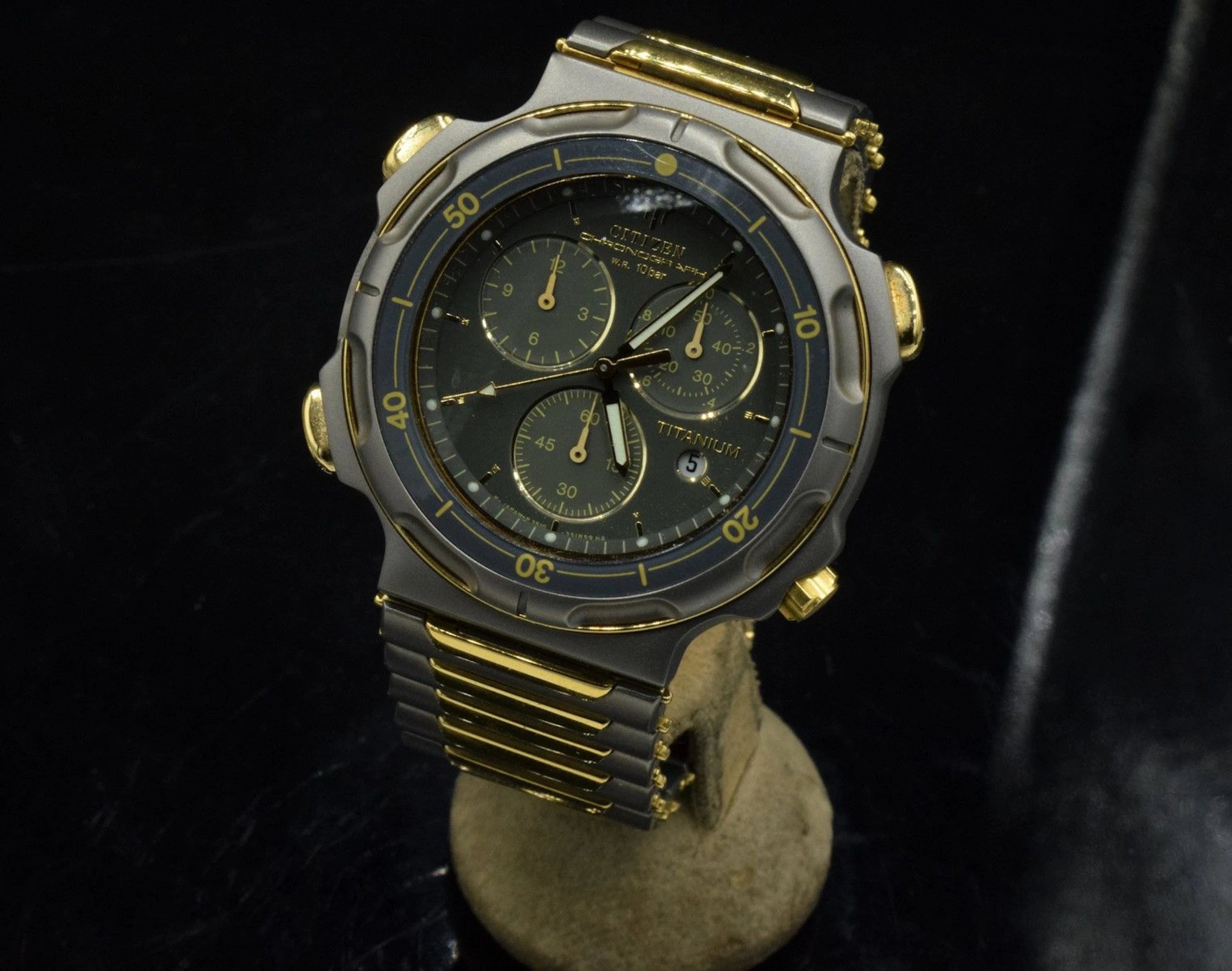 CITIZEN Montre Chronograph Titanium en acier,... - Lot 544 - Rossini