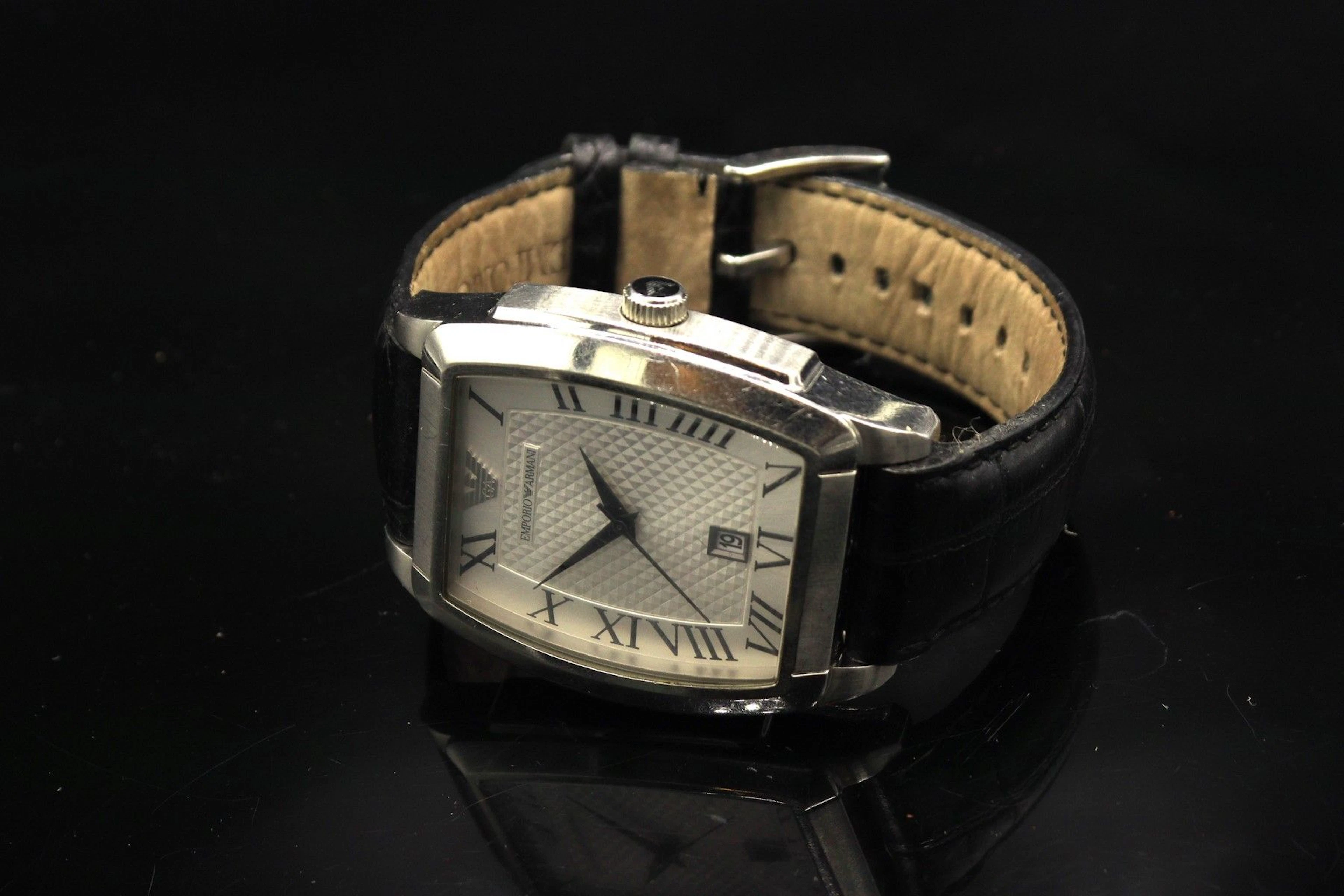 EMPORIO ARMANI Montre bracelet d'homme,... - Lot 438 - Rossini