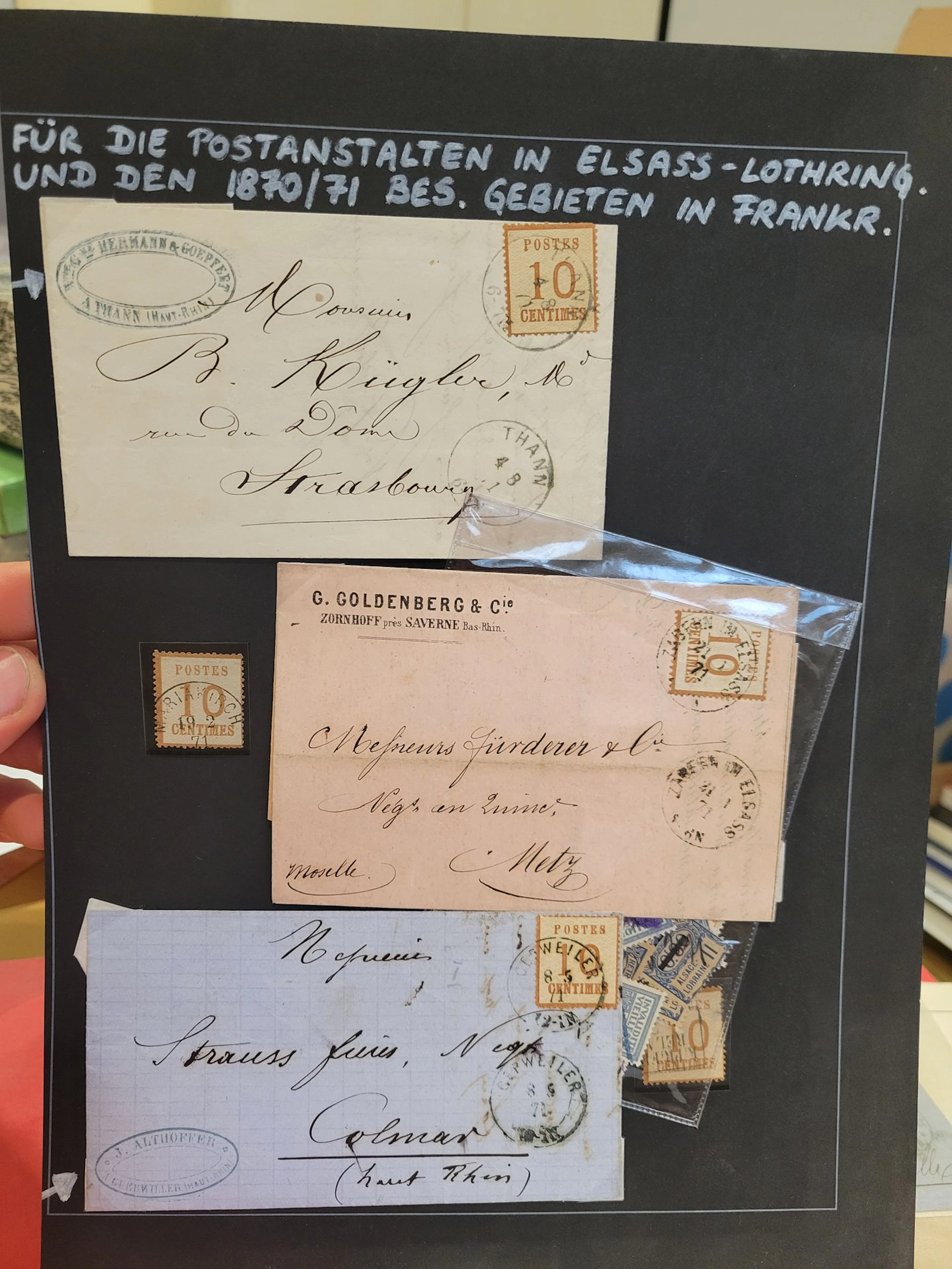 Un ensemble de chemises et dossiers, timbres... - Lot 306 - Rossini