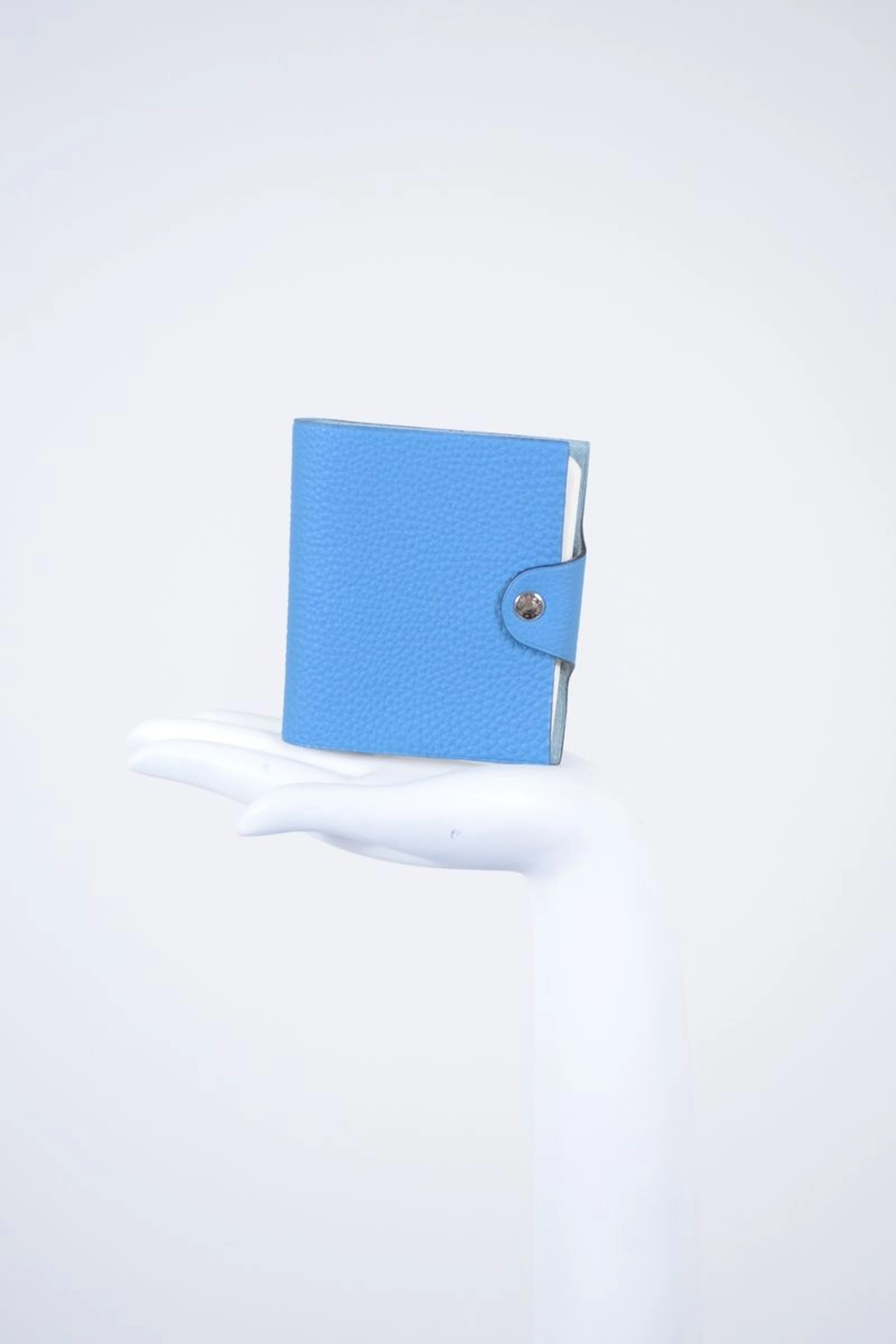 HERMES PARIS Etui à carnet en taurillon... - Lot 297 - Rossini