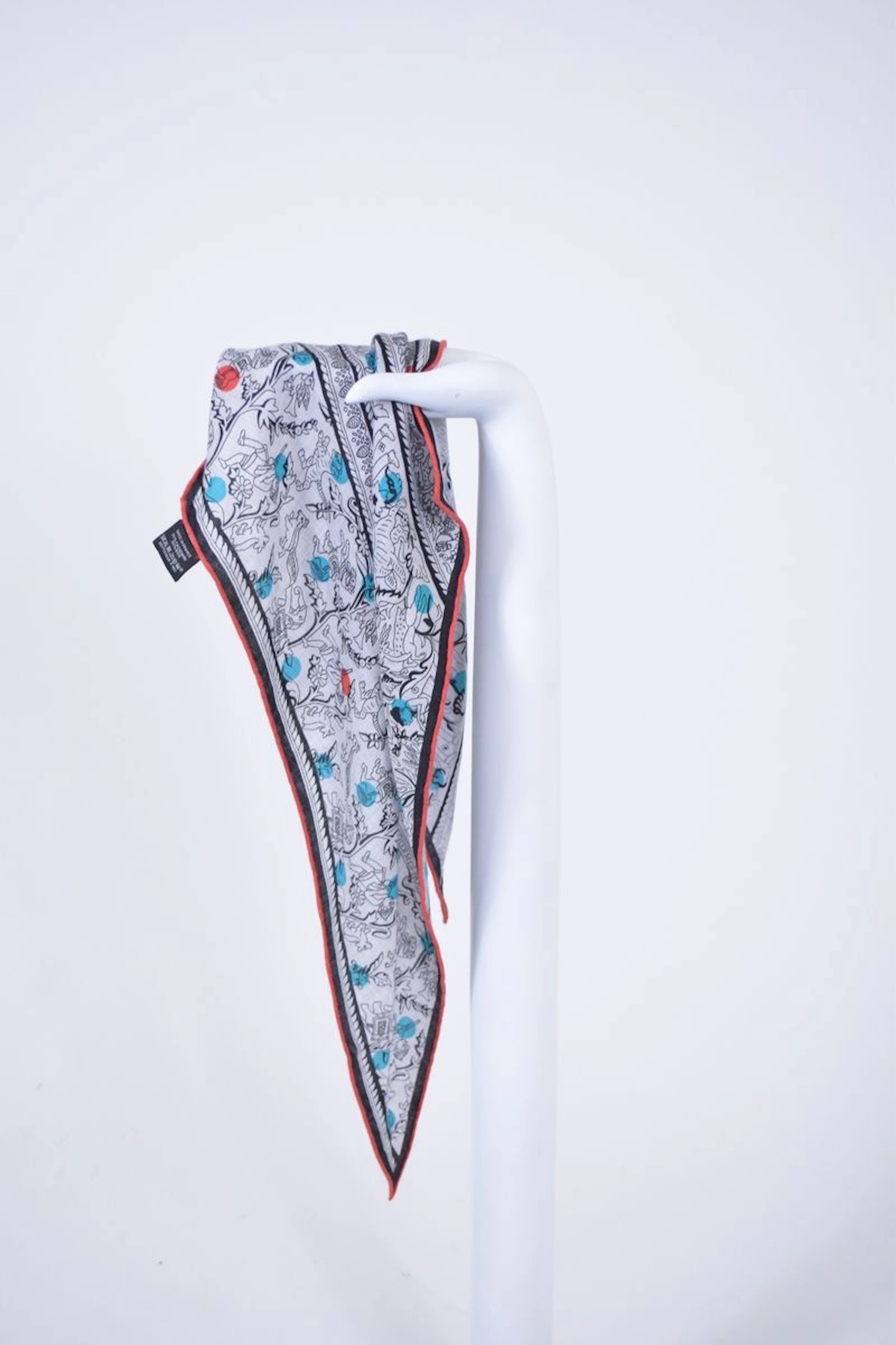 HERMES PARIS Foulard losange en cachemire... - Lot 345 - Rossini