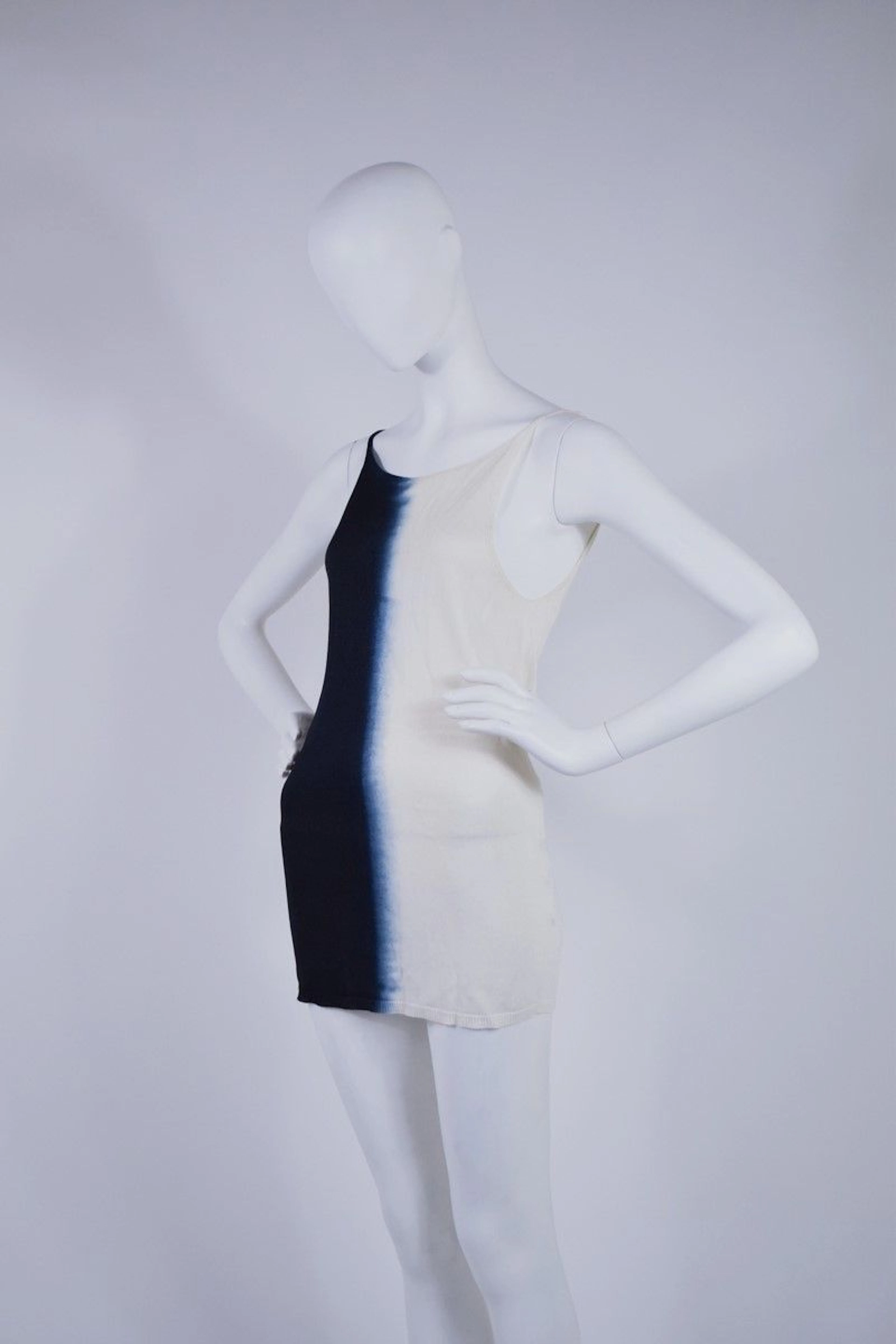 YOHJI YAMAMOTO Top en maille fluide à bretelles,... - Lot 487 - Rossini
